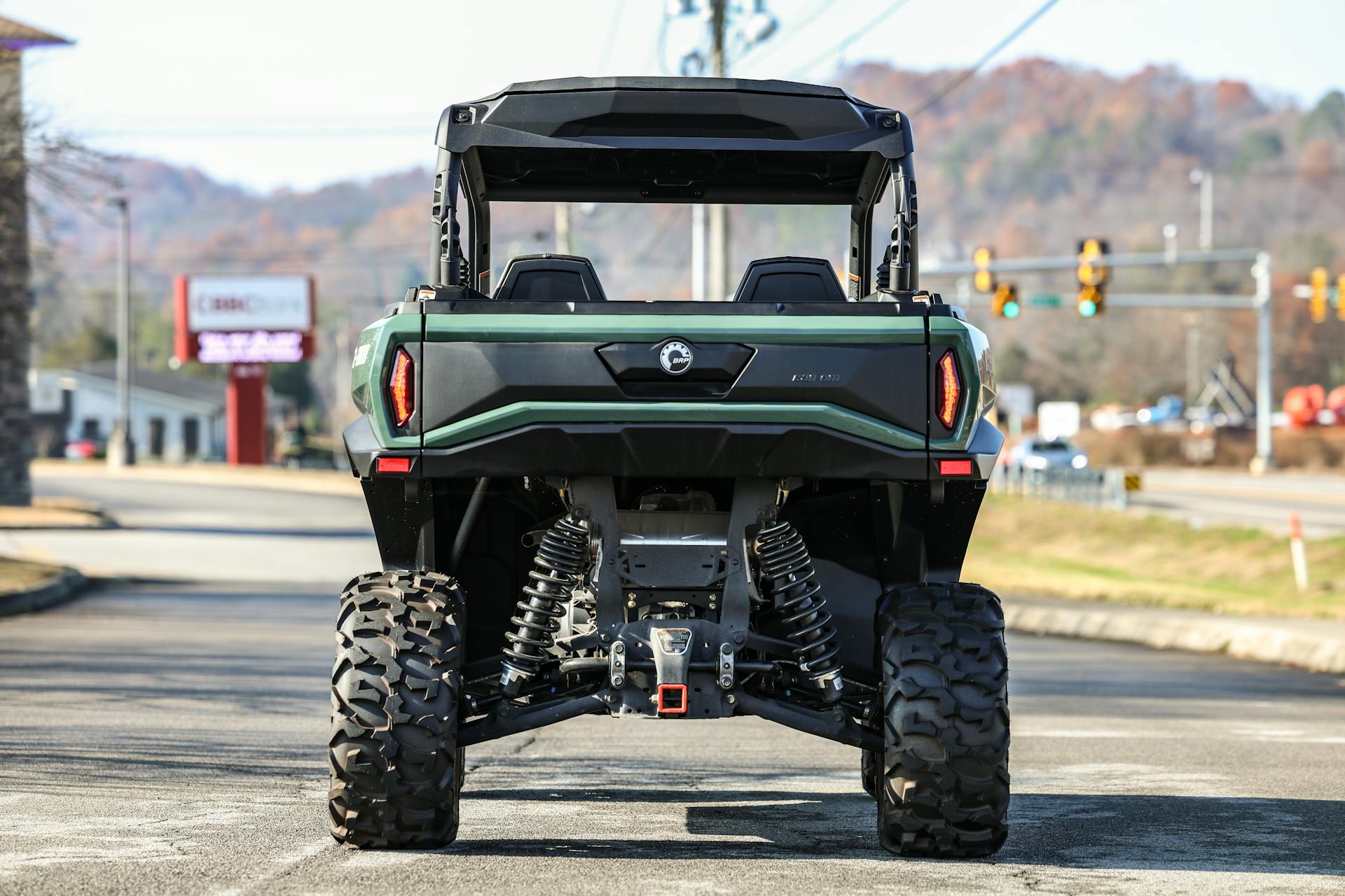 2023 Can-Am Commander 700 DPS  rear