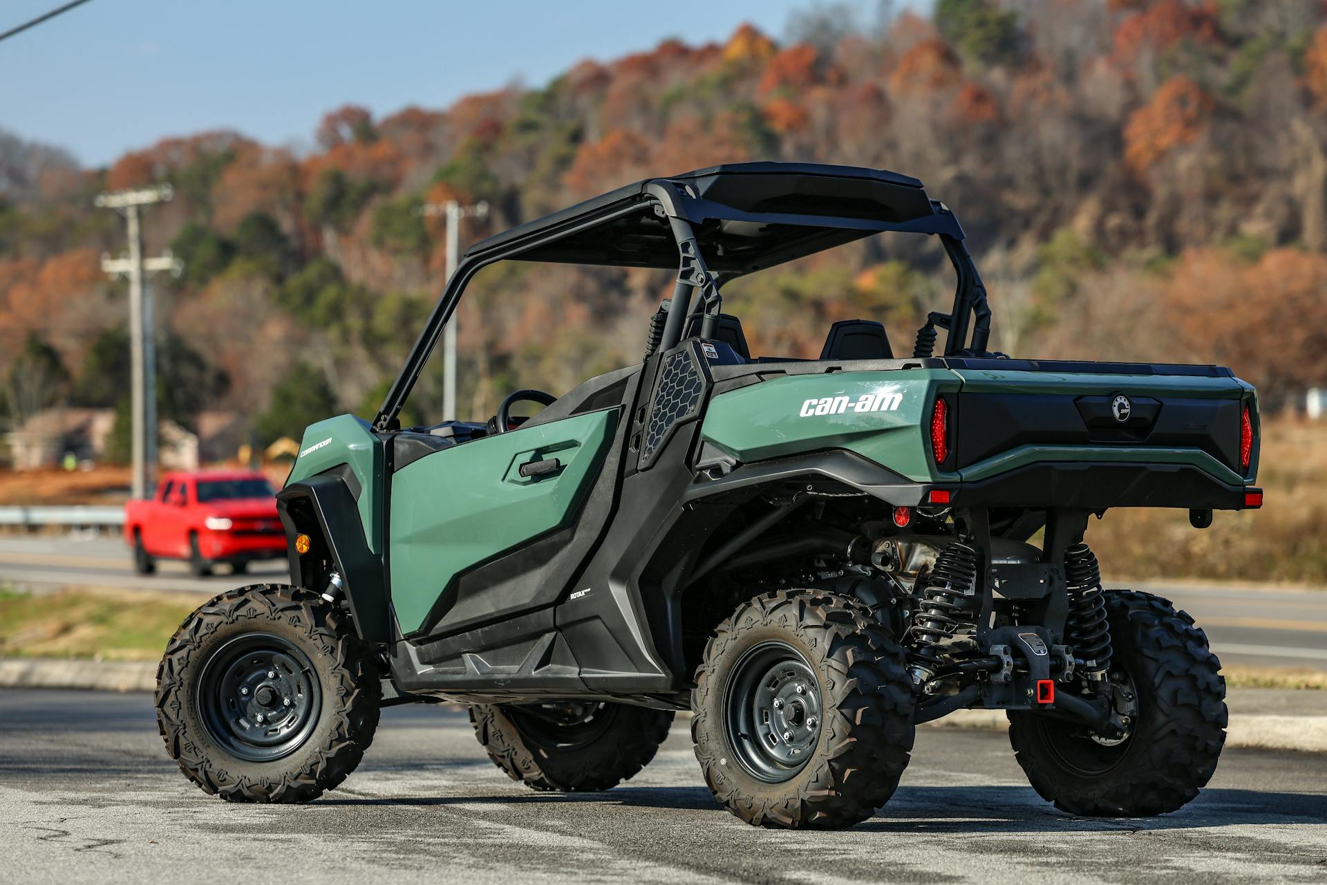 2023 Can-Am Commander 700 DPS driver rear side