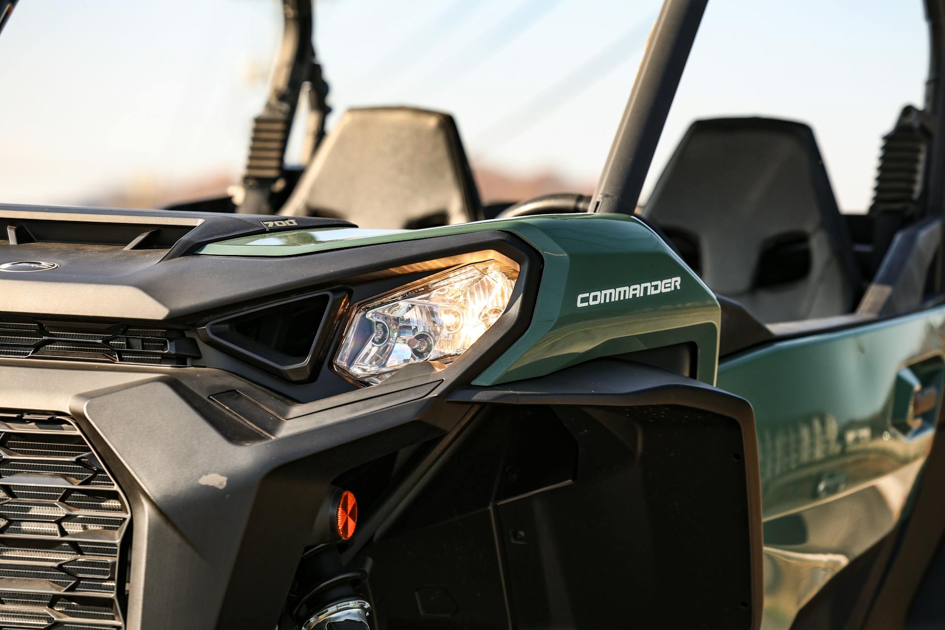 2023 Can-Am Commander 700 DPS driver headlight