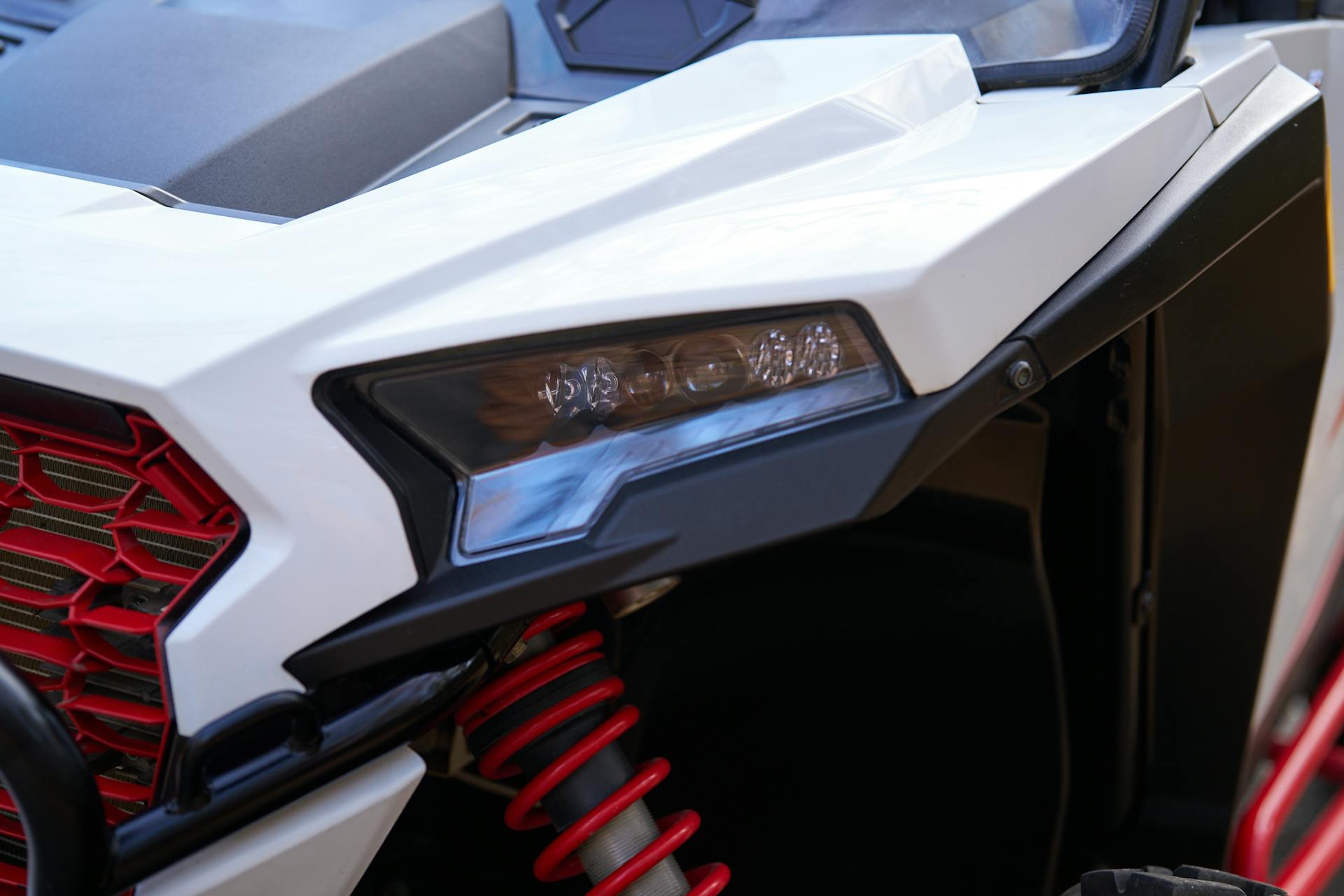 2024 Polaris RZR XP 1000 Sport driver headlight