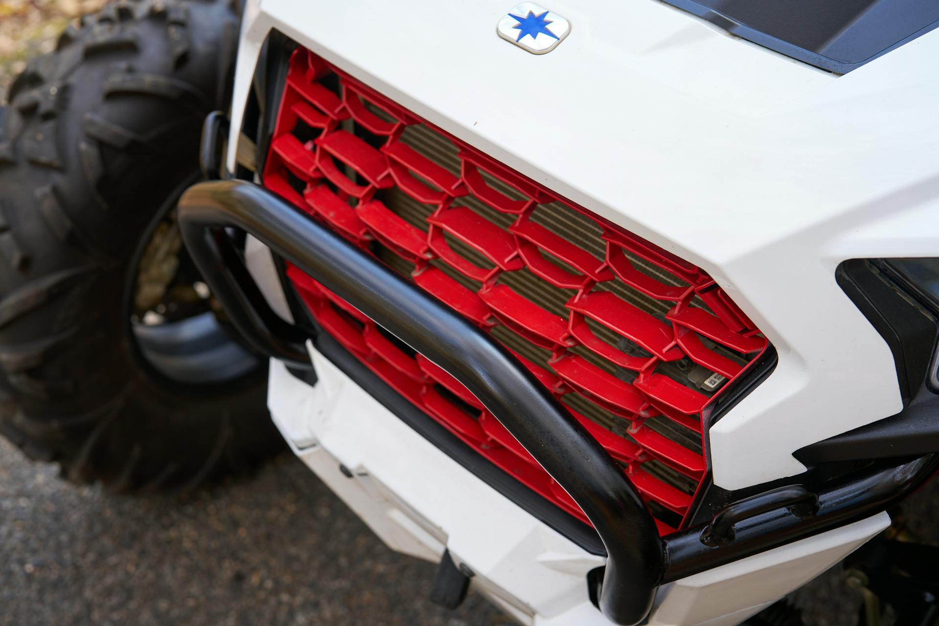 2024 Polaris RZR XP 1000 Sport grille detail