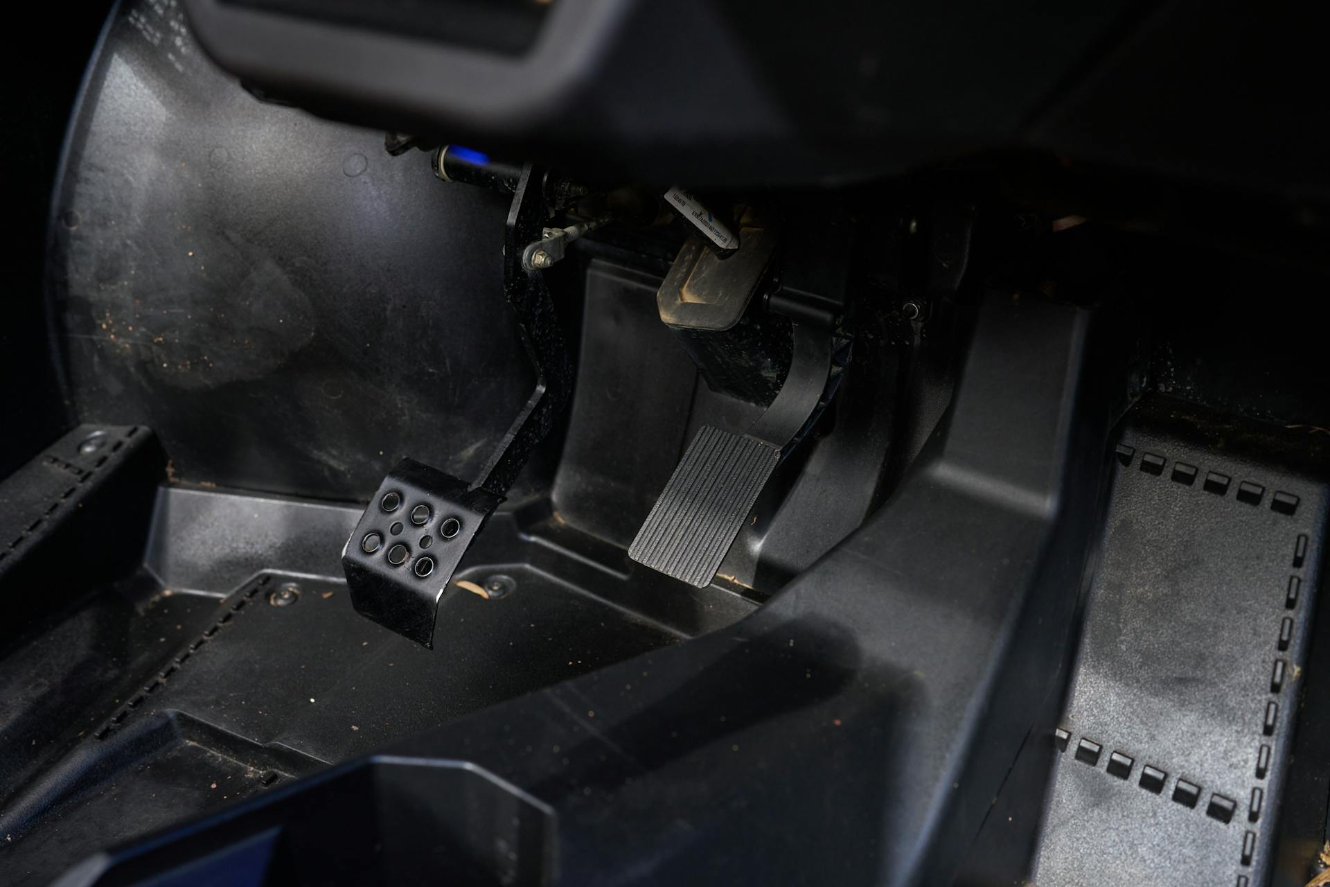 2024 Polaris RZR XP 1000 Sport pedals