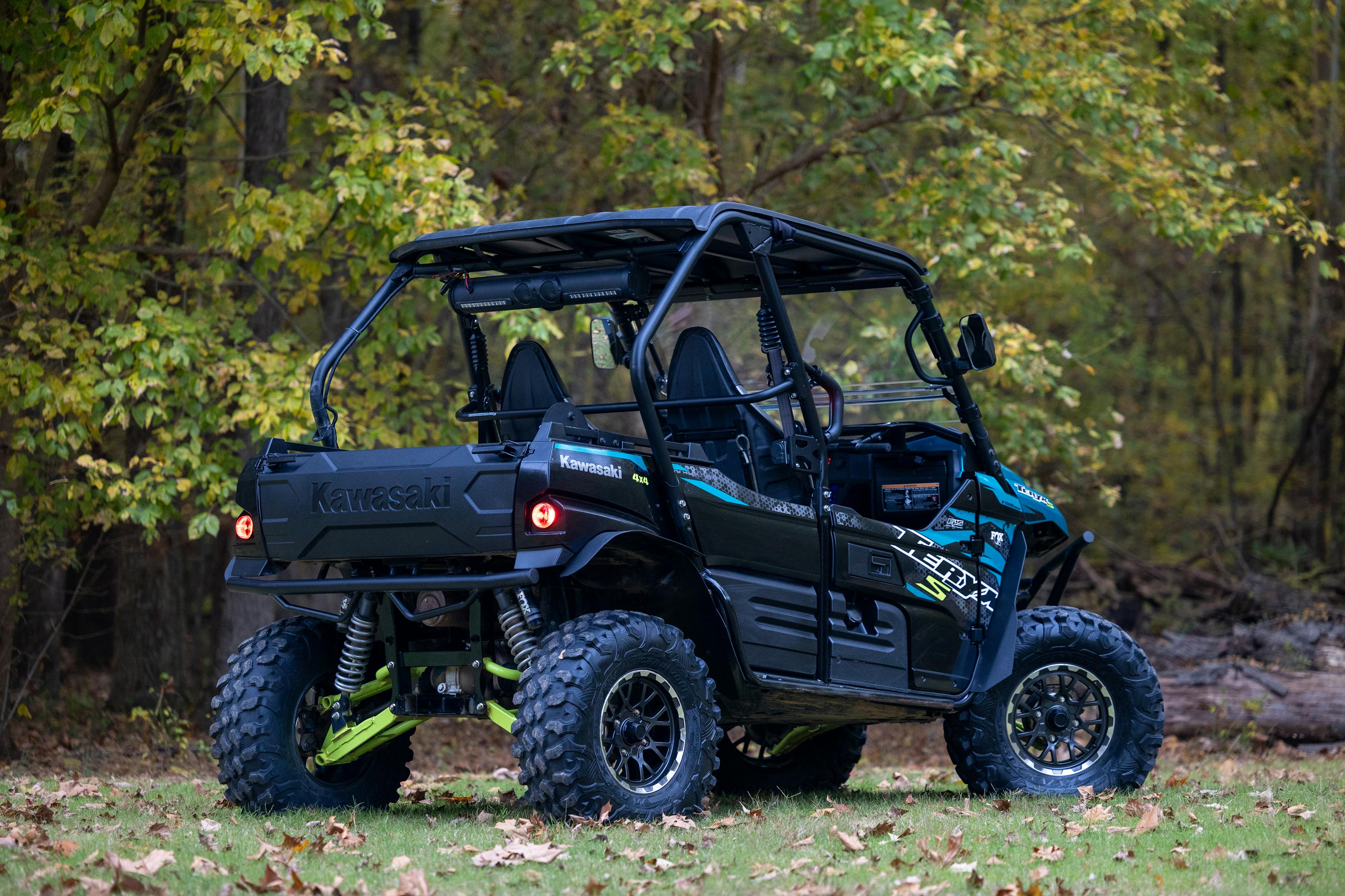 2023 Kawasaki Teryx 800 pass rear 3/4