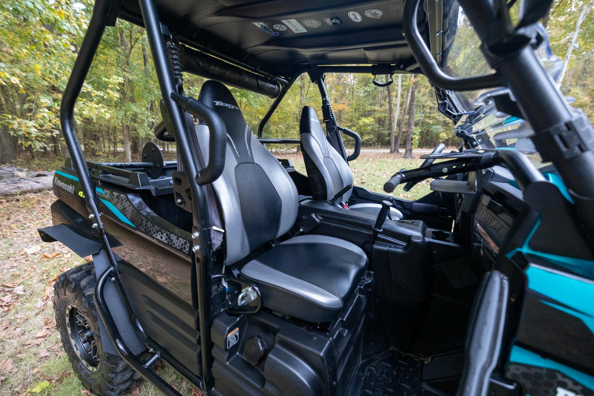 2023 Kawasaki Teryx 800 pass front interior wide