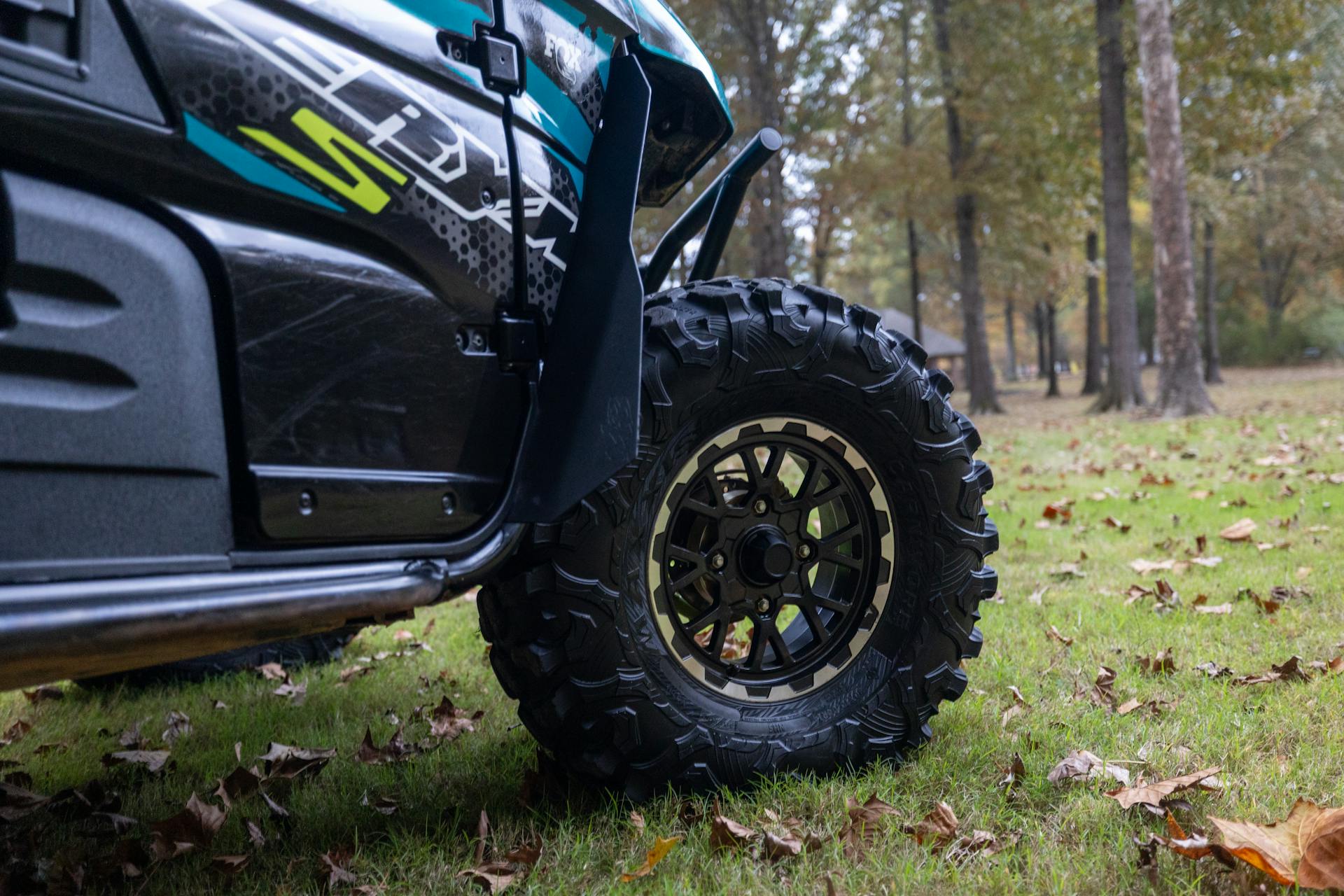 2023 Kawasaki Teryx 800 pass front tire