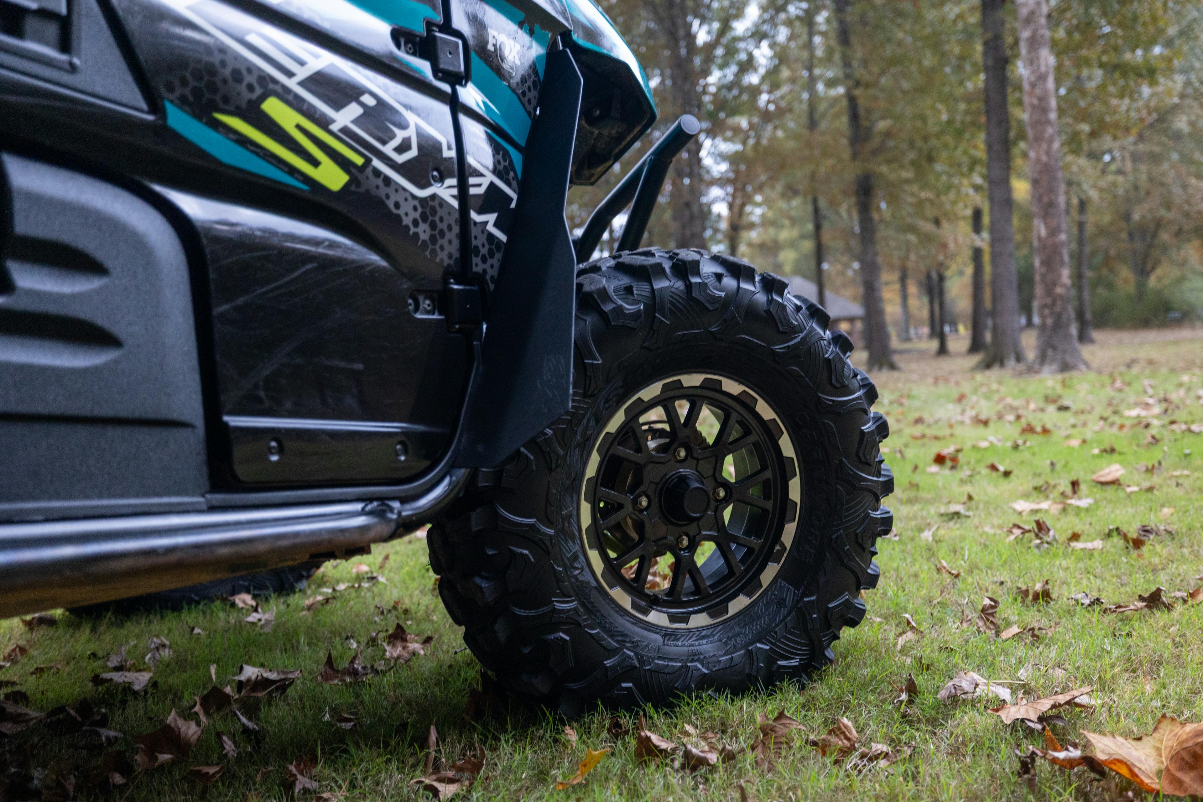 2023 Kawasaki Teryx 800 pass front tire