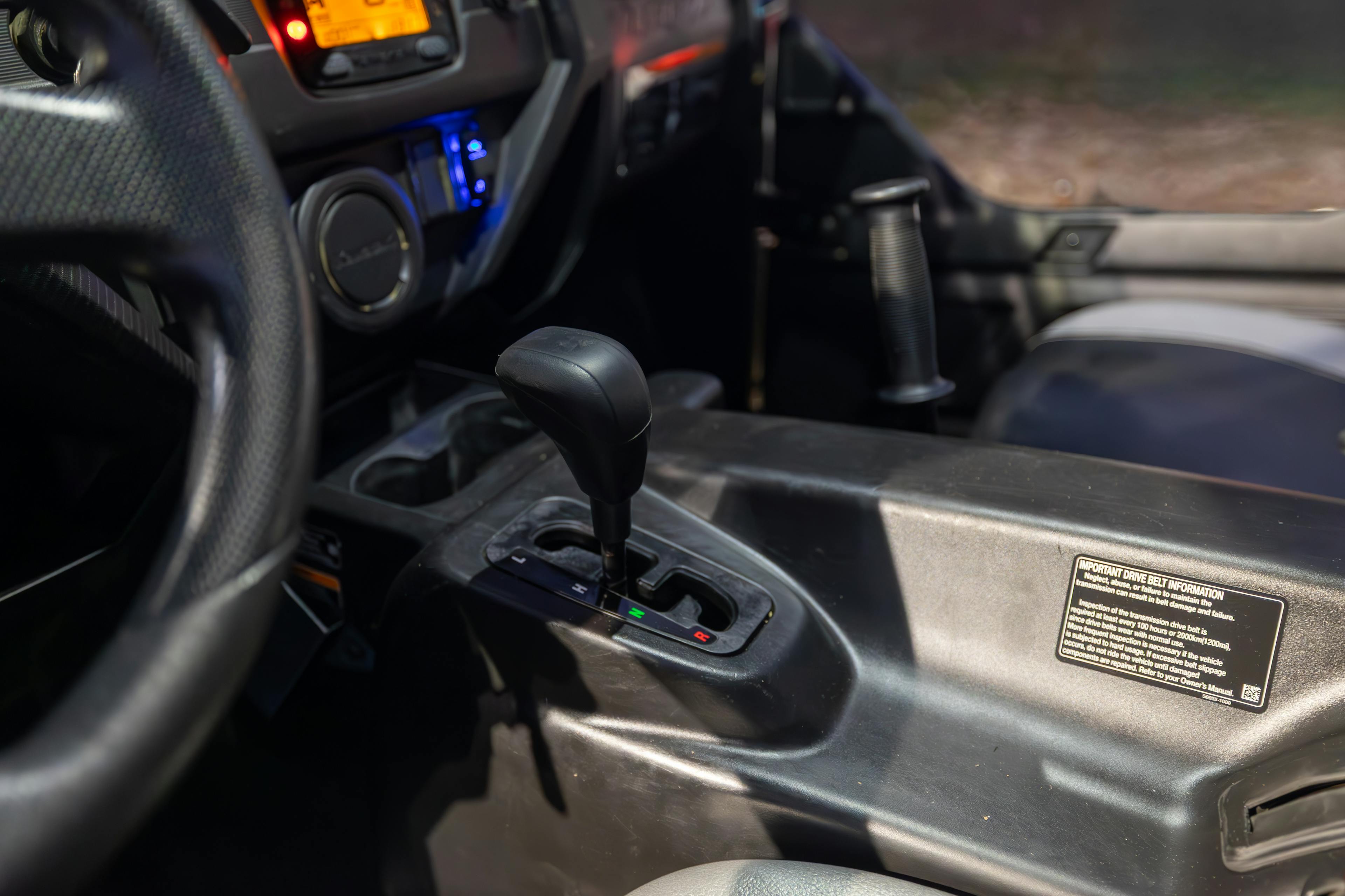 2023 Kawasaki Teryx 800 shifter