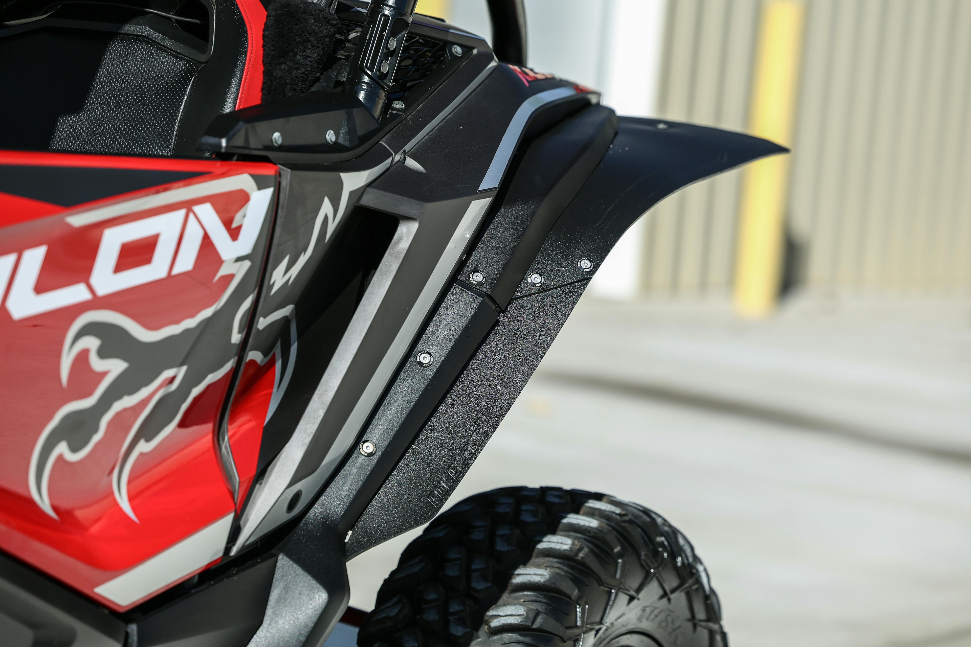 2019 Honda Talon 1000X driver rear flare