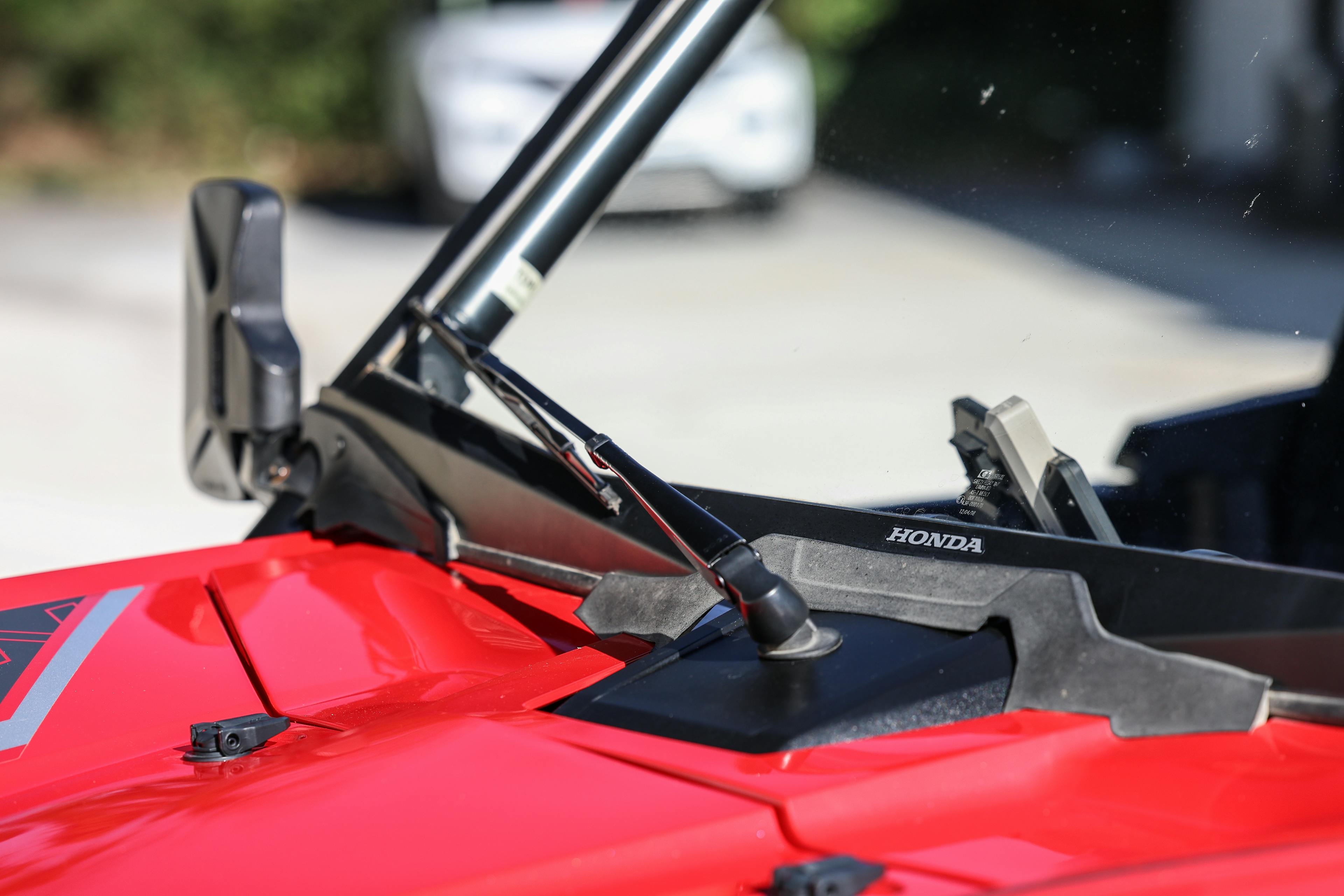 2019 Honda Talon 1000X windshield and wiper
