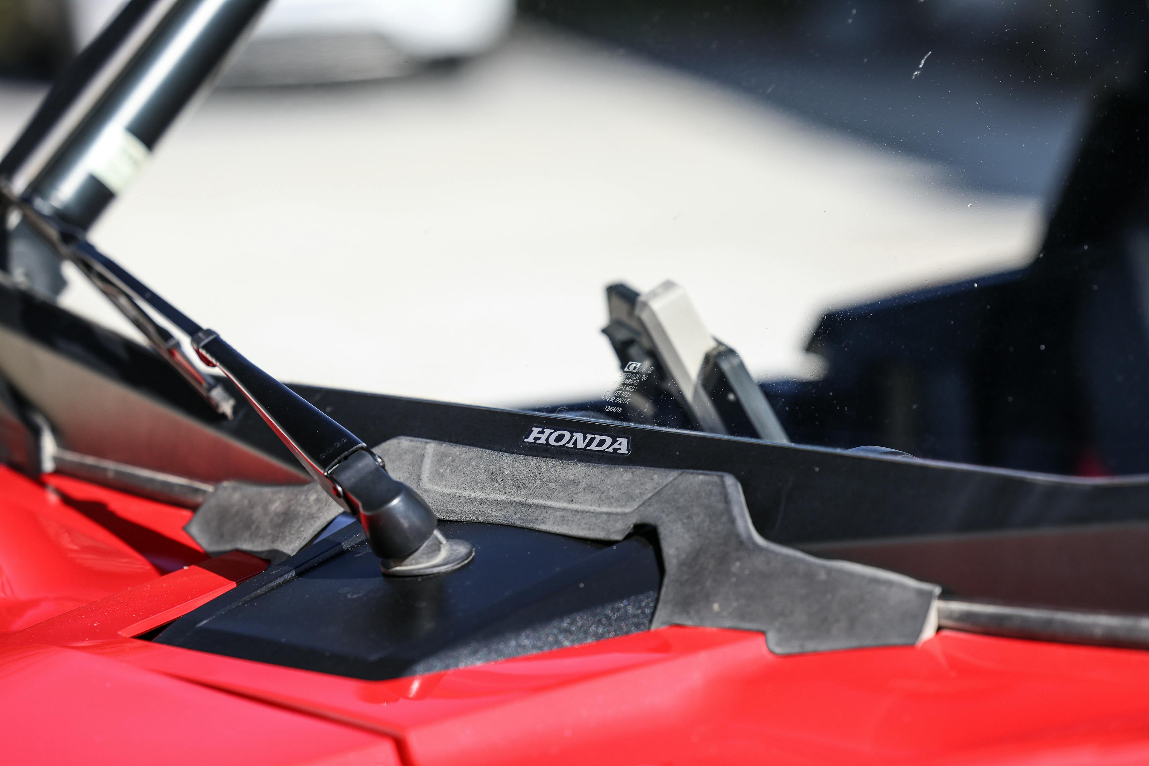 2019 Honda Talon 1000X wiper close