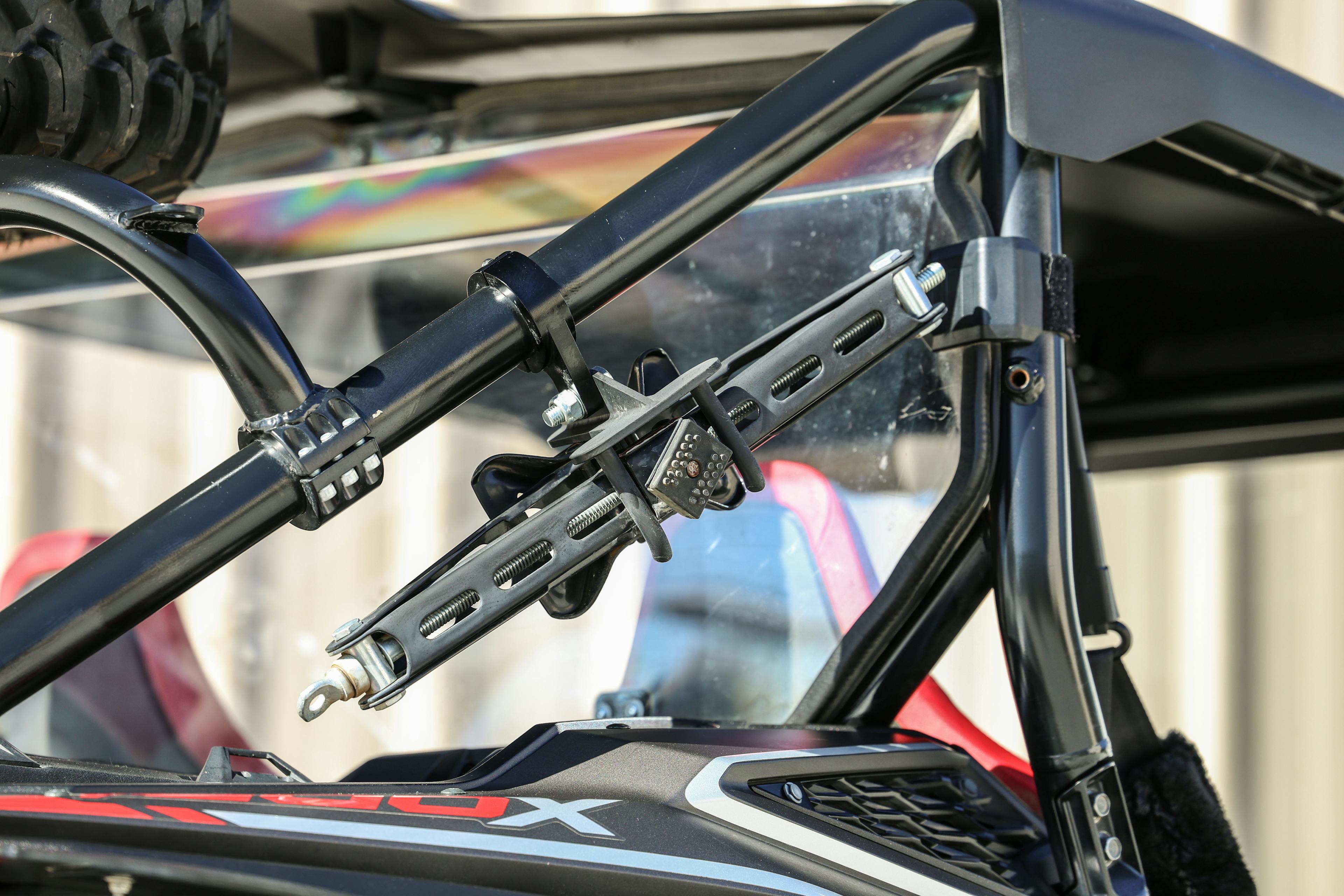 2019 Honda Talon 1000X scissor jack