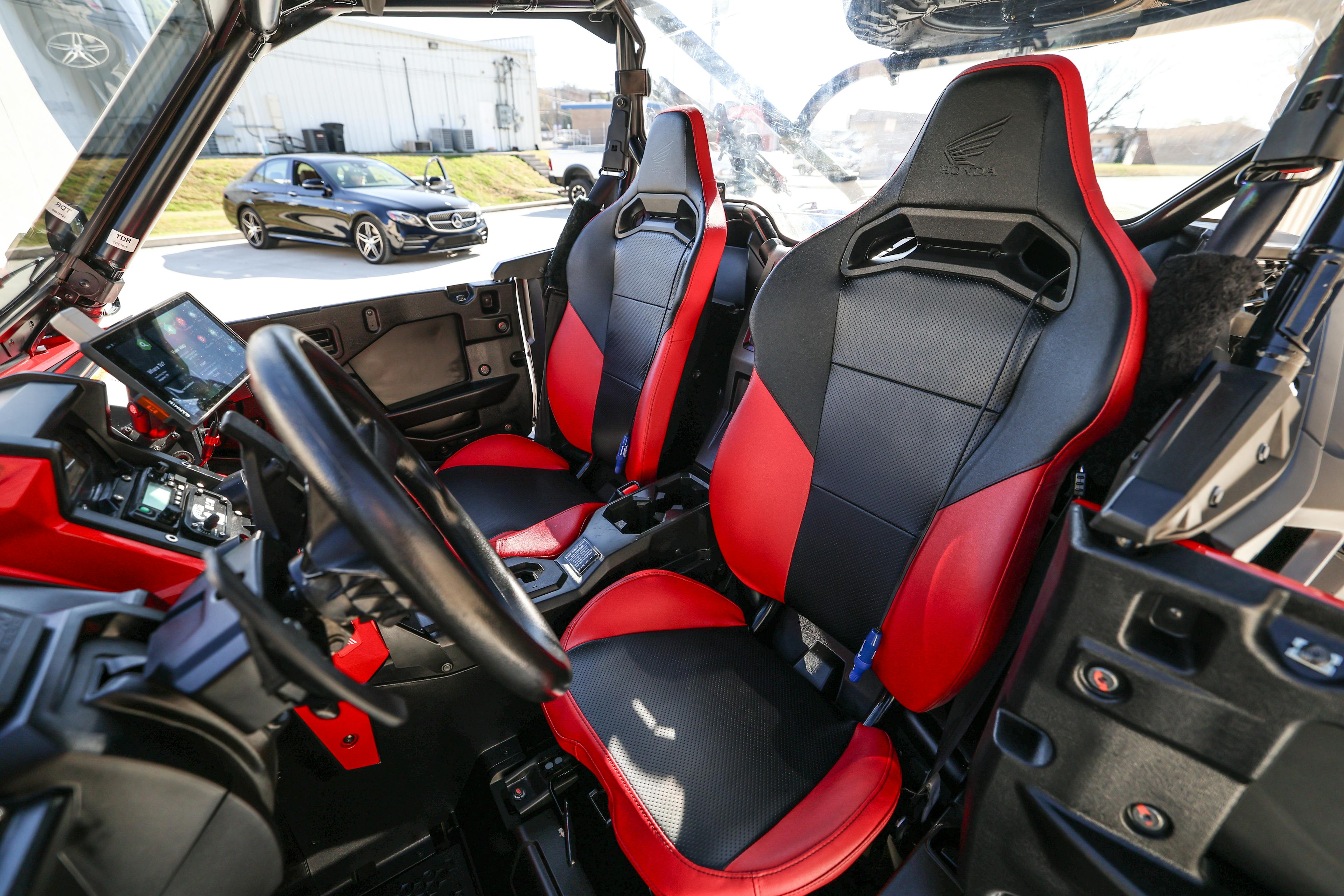 2019 Honda Talon 1000X seats
