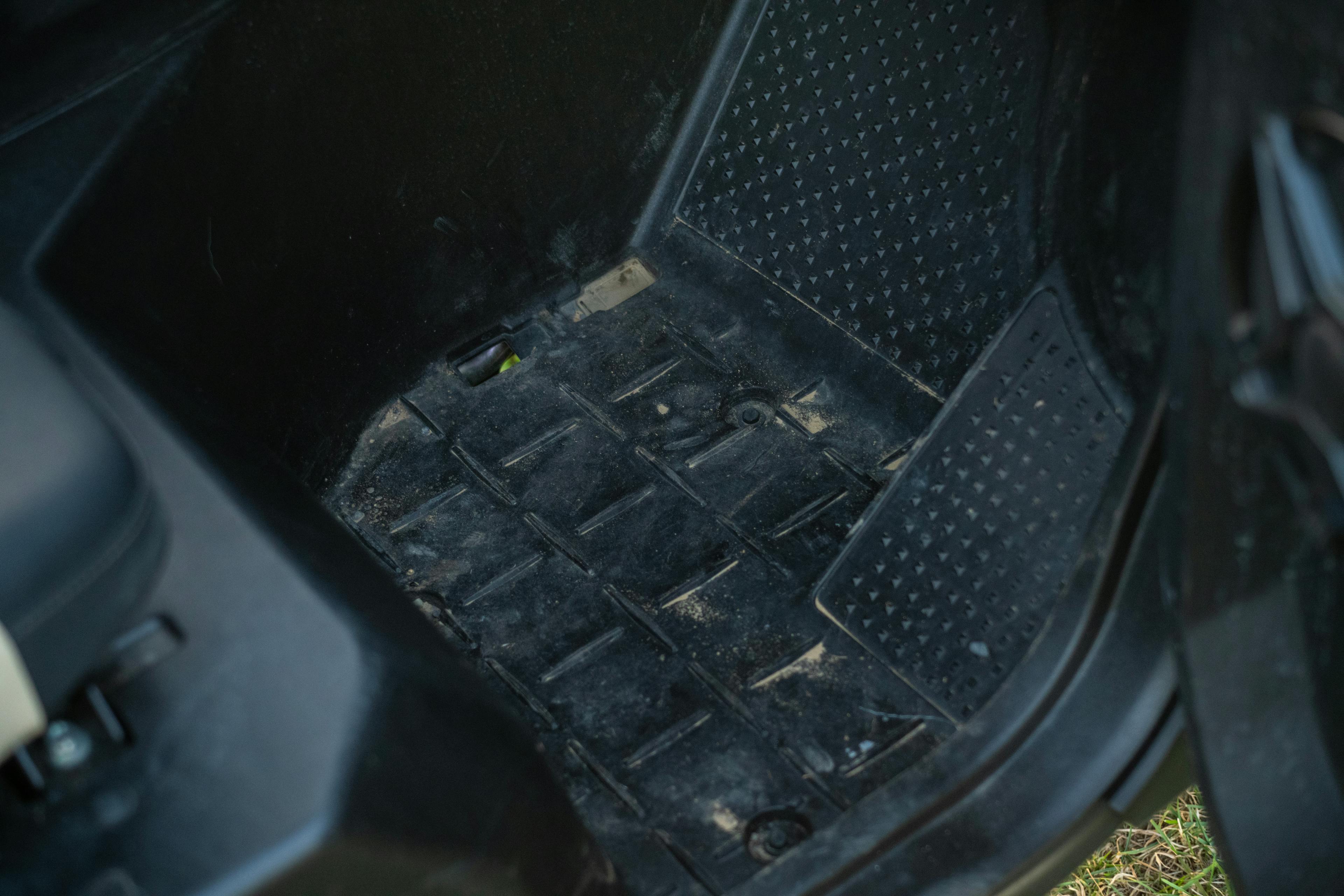 2023 Yamaha RMAX4 1000 XT-R floor