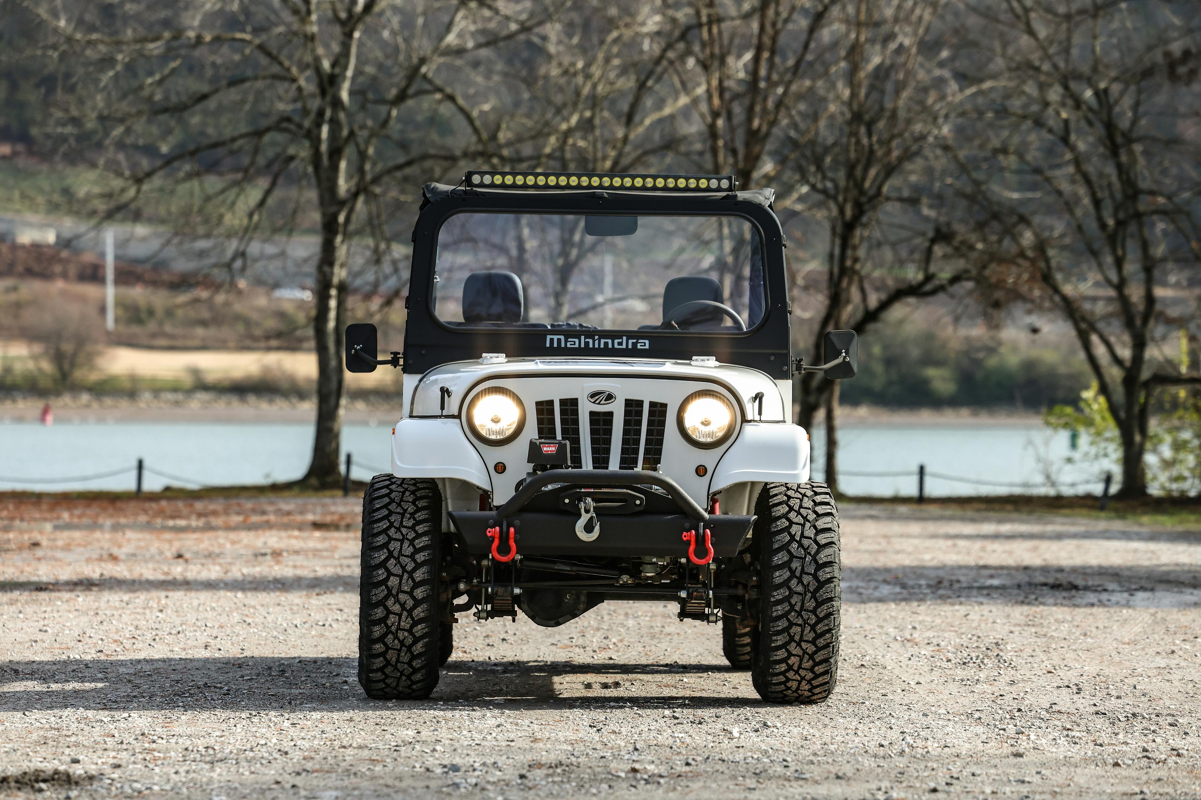 2018 Mahindra Roxor LE front lights off