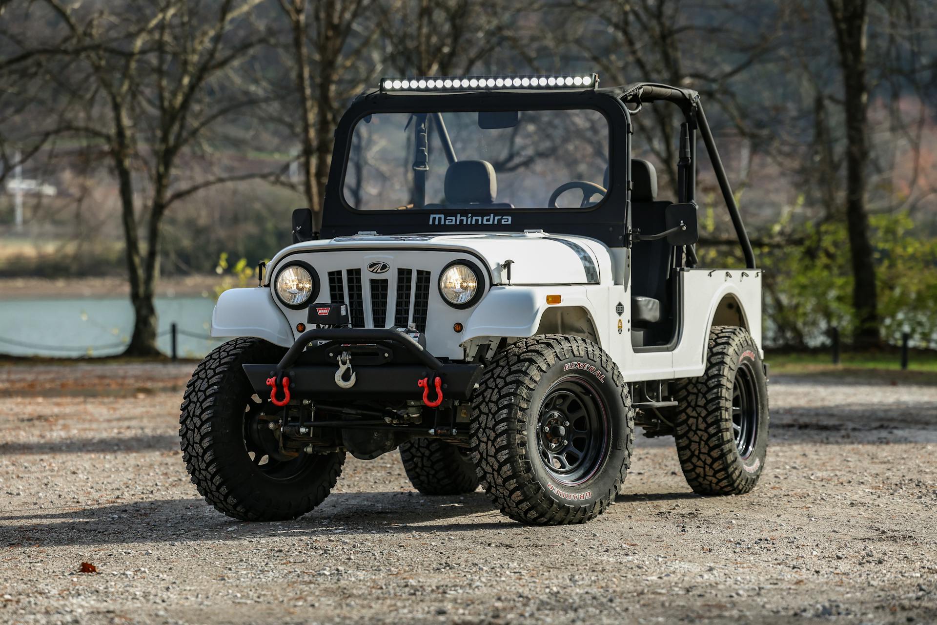 2018 Mahindra Roxor LE front 3/4