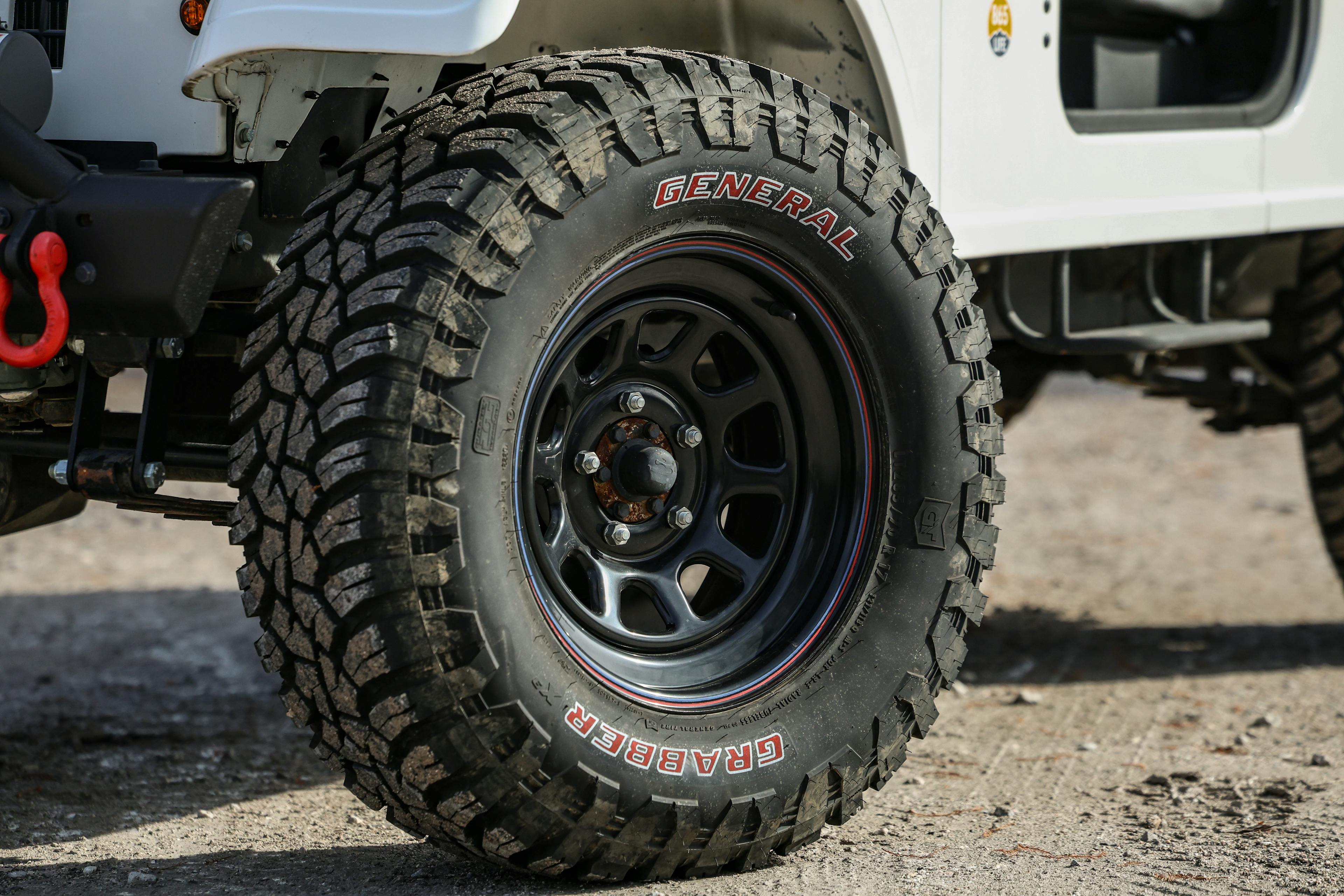 2018 Mahindra Roxor LE driver front wheel