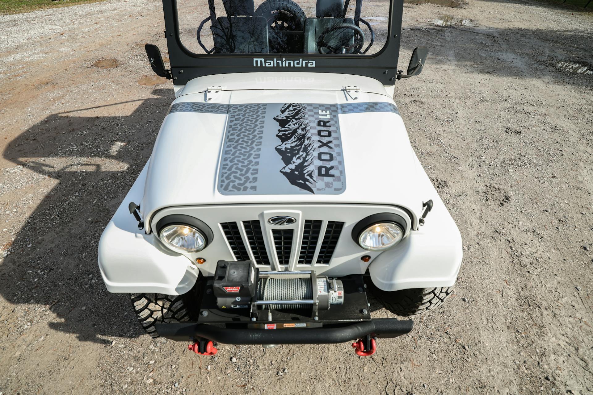 2018 Mahindra Roxor LE hood/grille