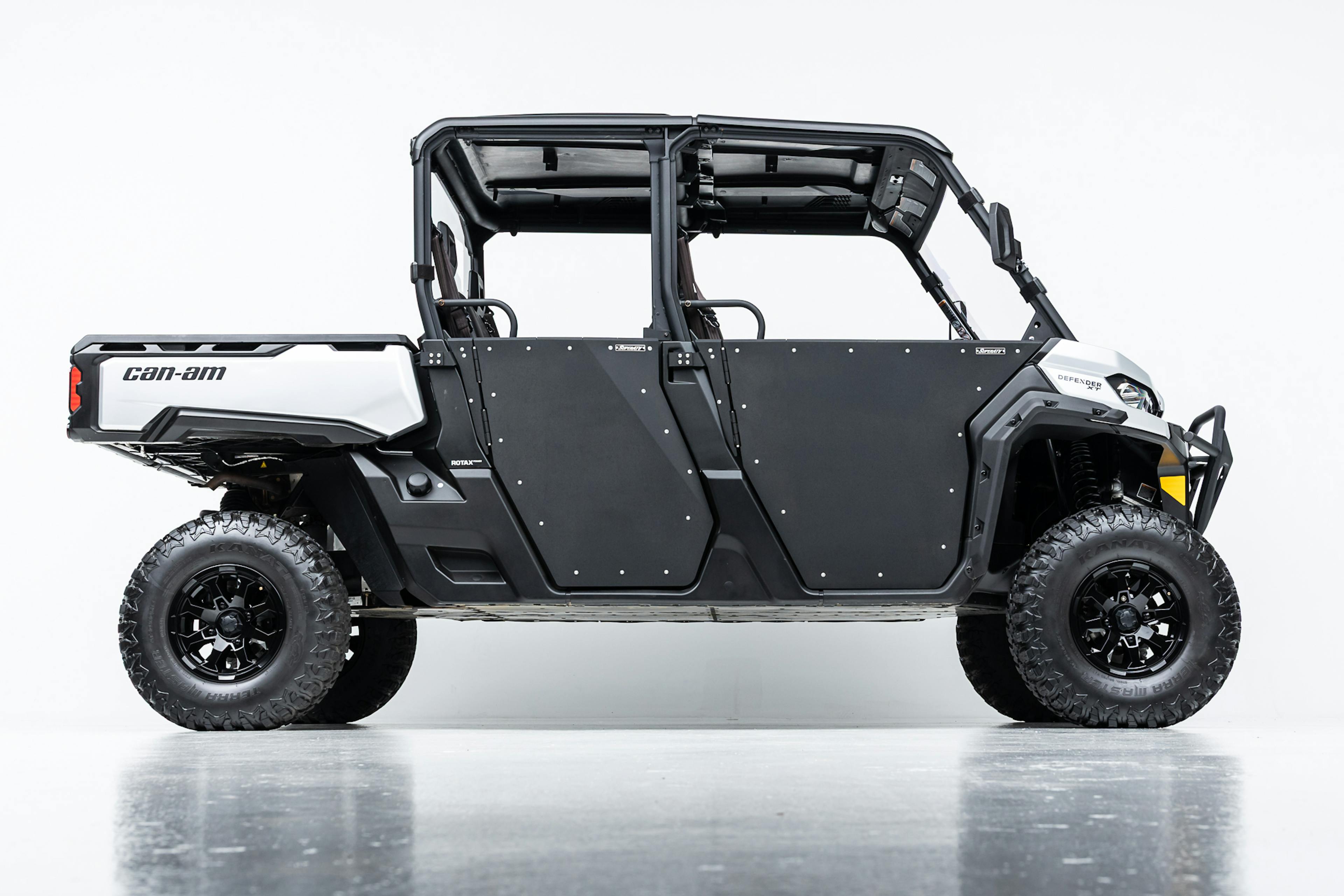 2020 Can-Am Defender Max XT HD10 passenger side