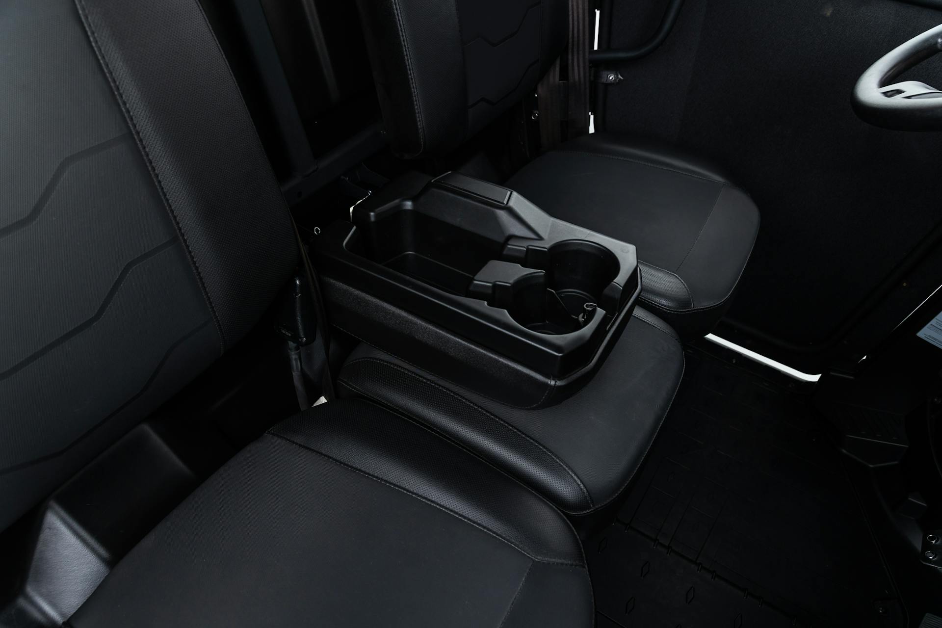 2020 Can-Am Defender Max XT HD10 cupholder front