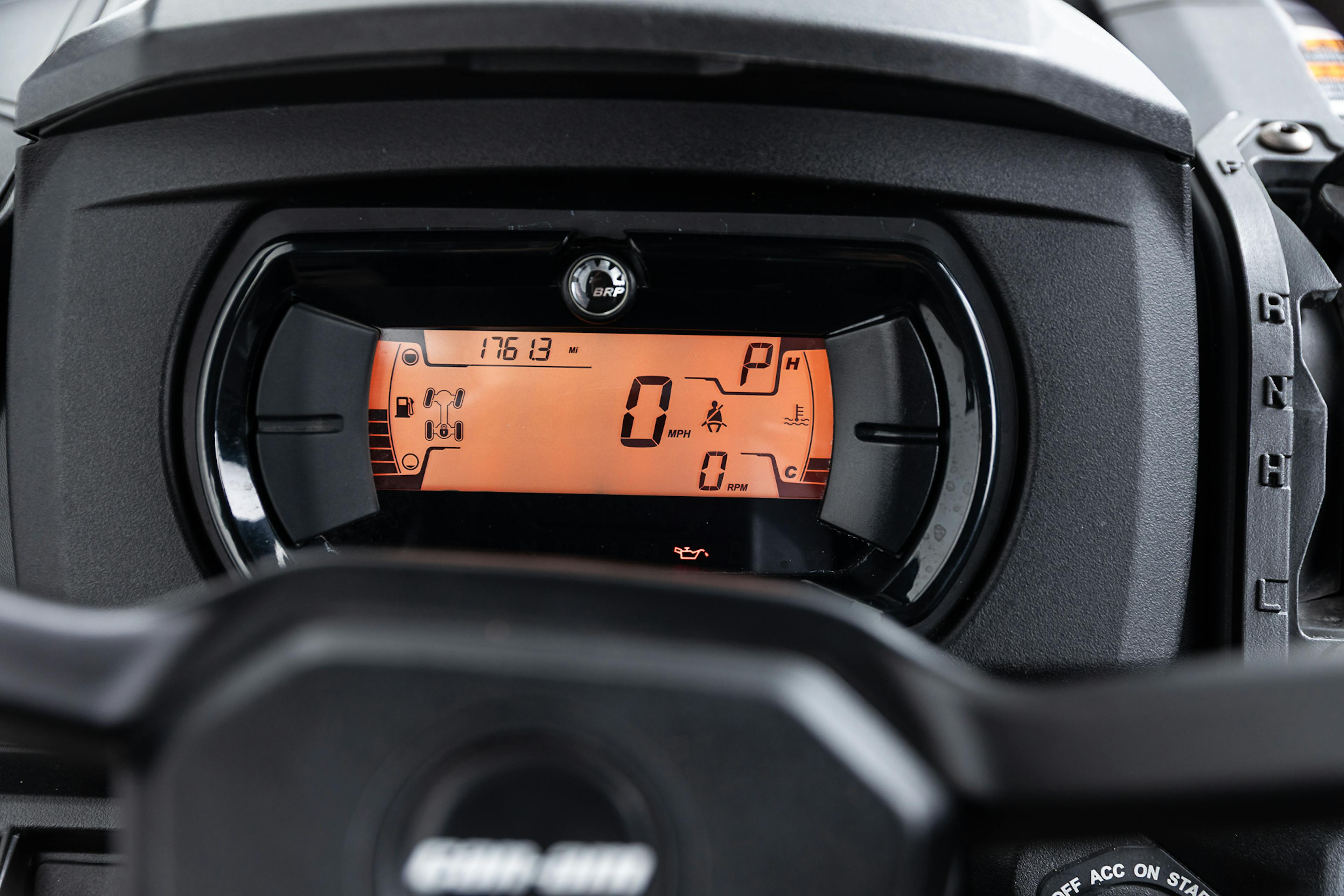 2020 Can-Am Defender Max XT HD10 odometer