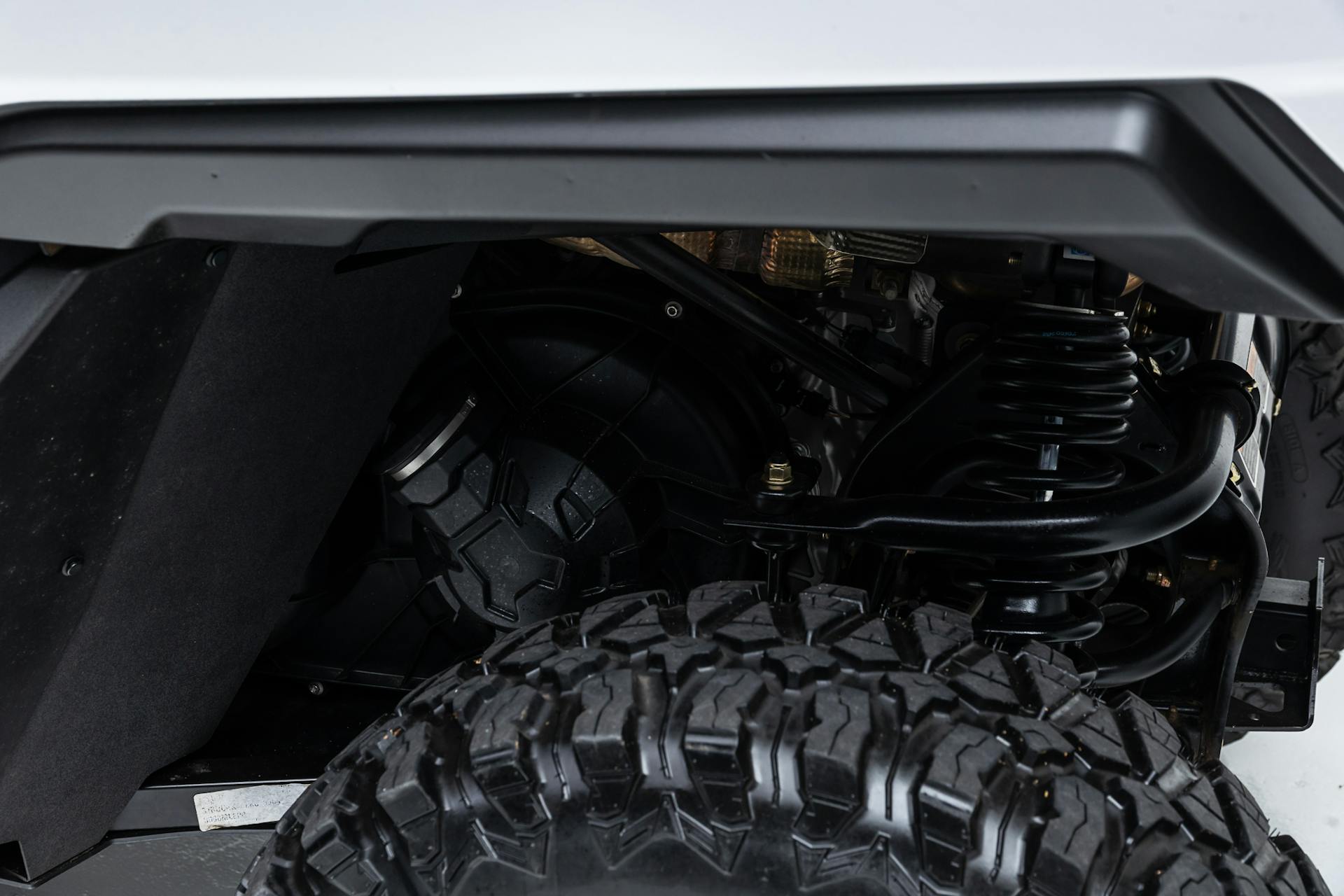 2020 Can-Am Defender Max XT HD10 driver rear suspension