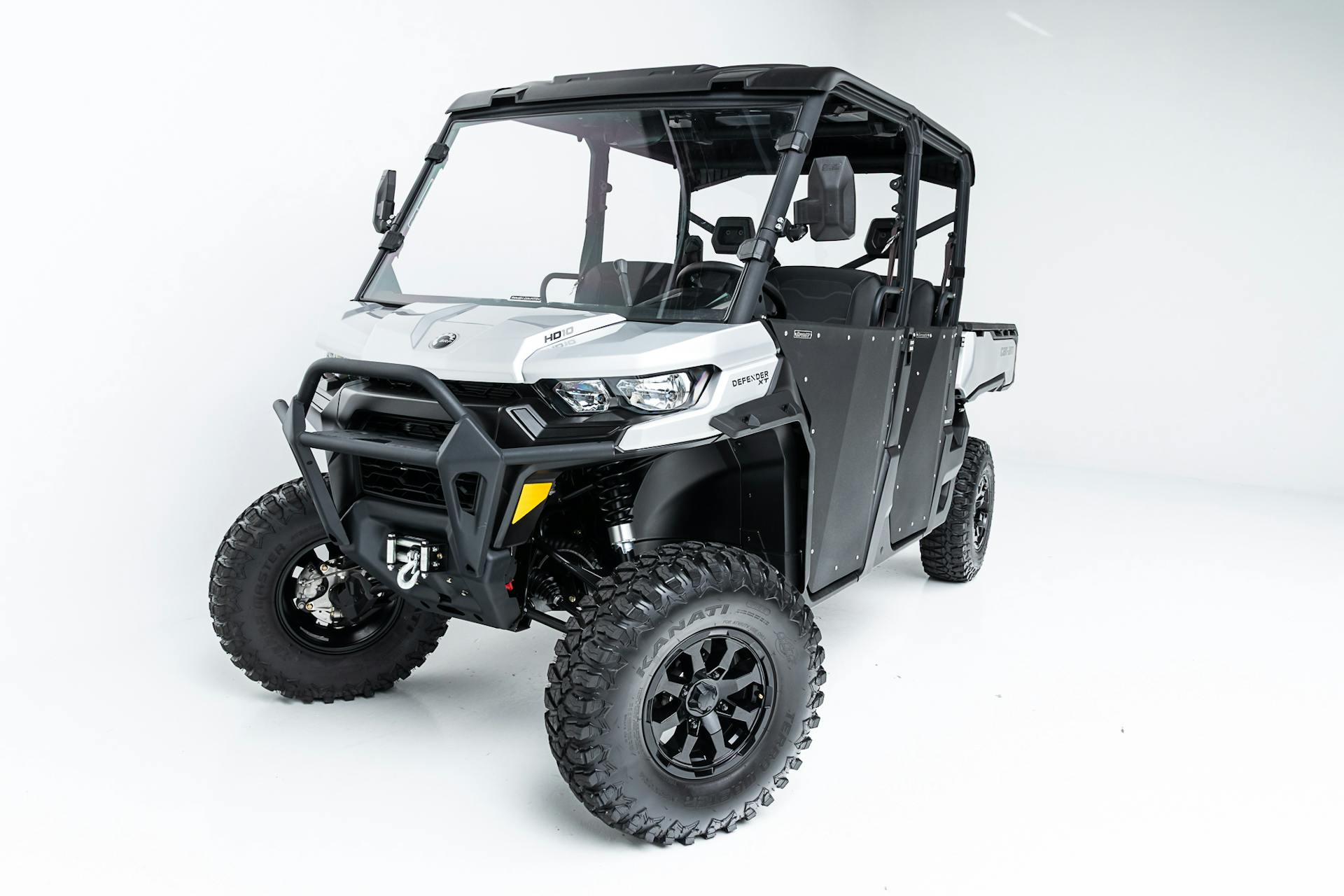 2020 Can-Am Defender Max XT HD10 front 3/4 angle