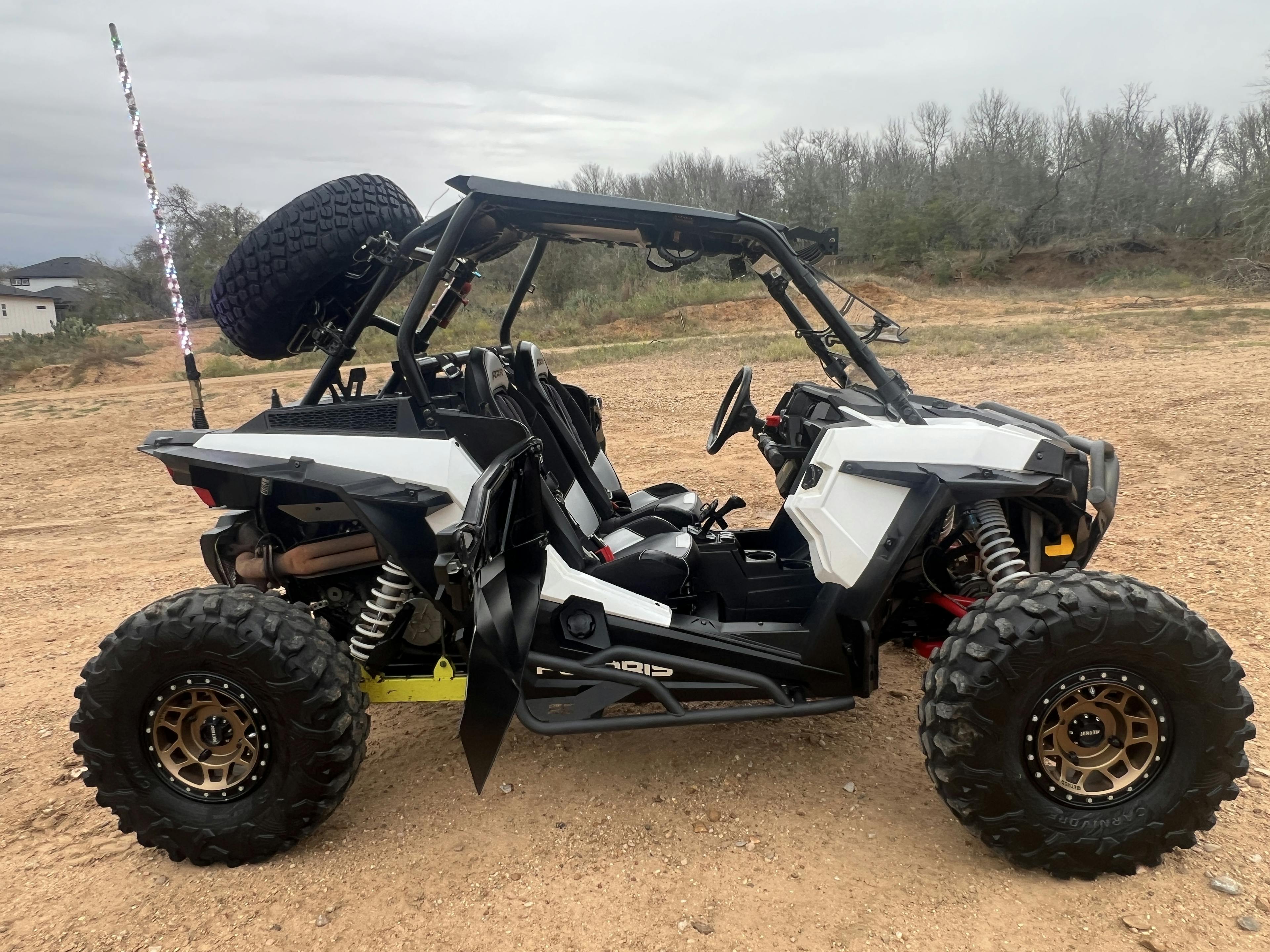 2017 Polaris RZR XP1000 EPS passenger side