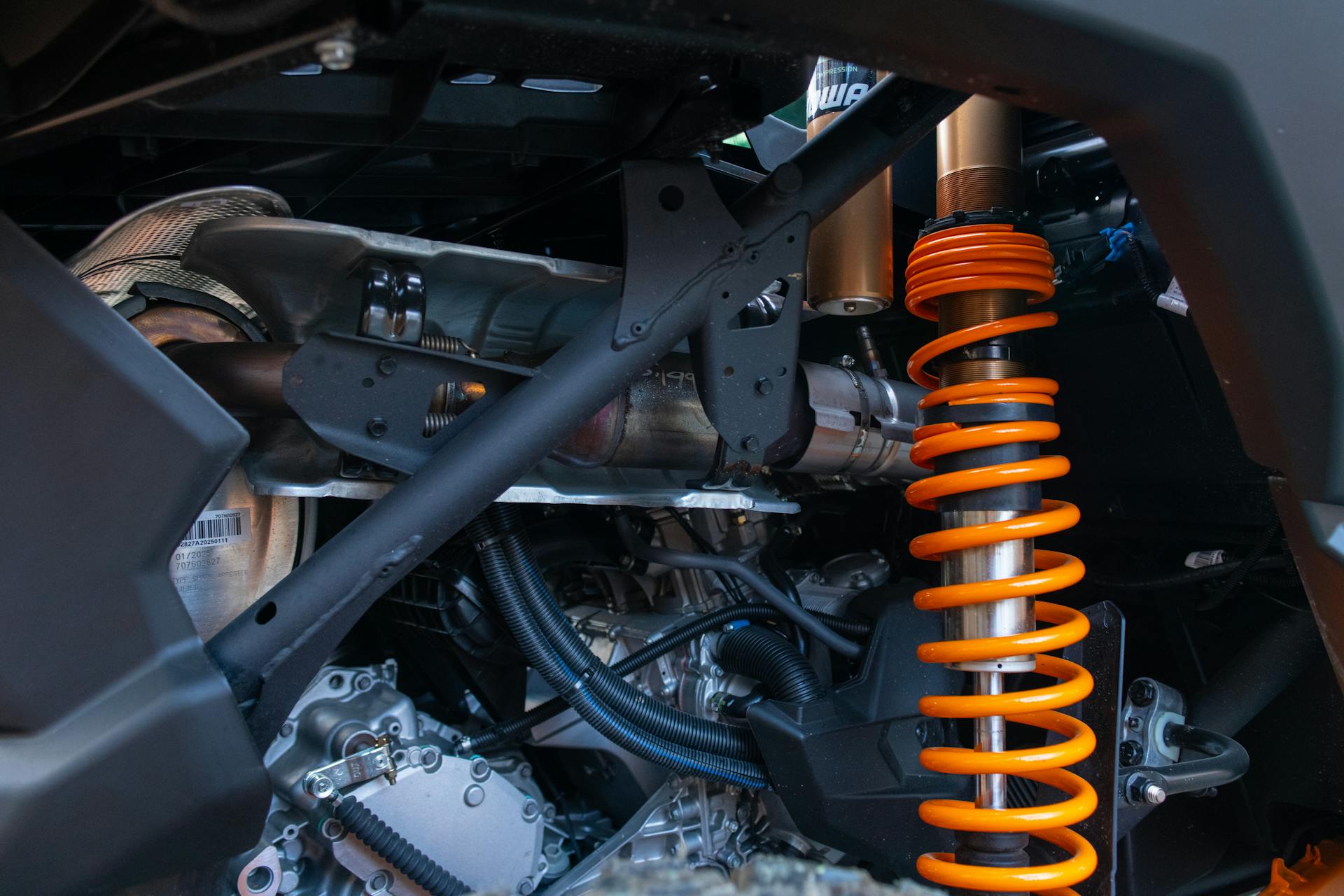 2025 Can-Am Maverick X3 DS Turbo engine/shock