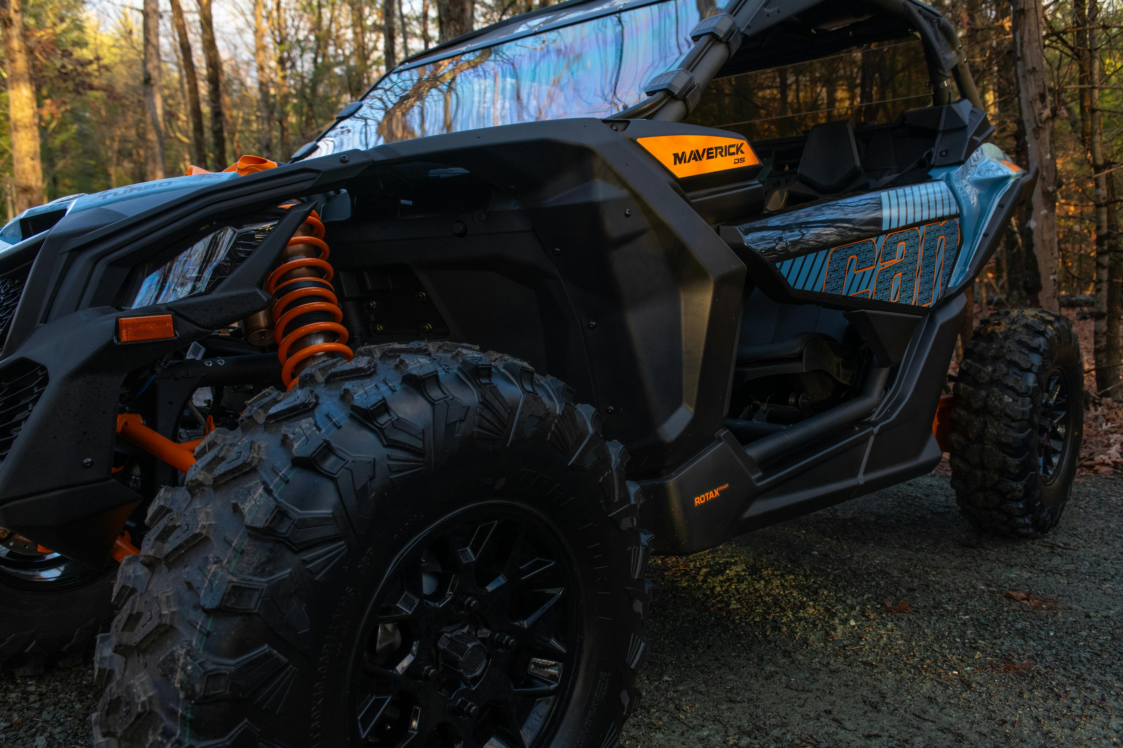 2025 Can-Am Maverick X3 DS Turbo driver side 3/4 tight