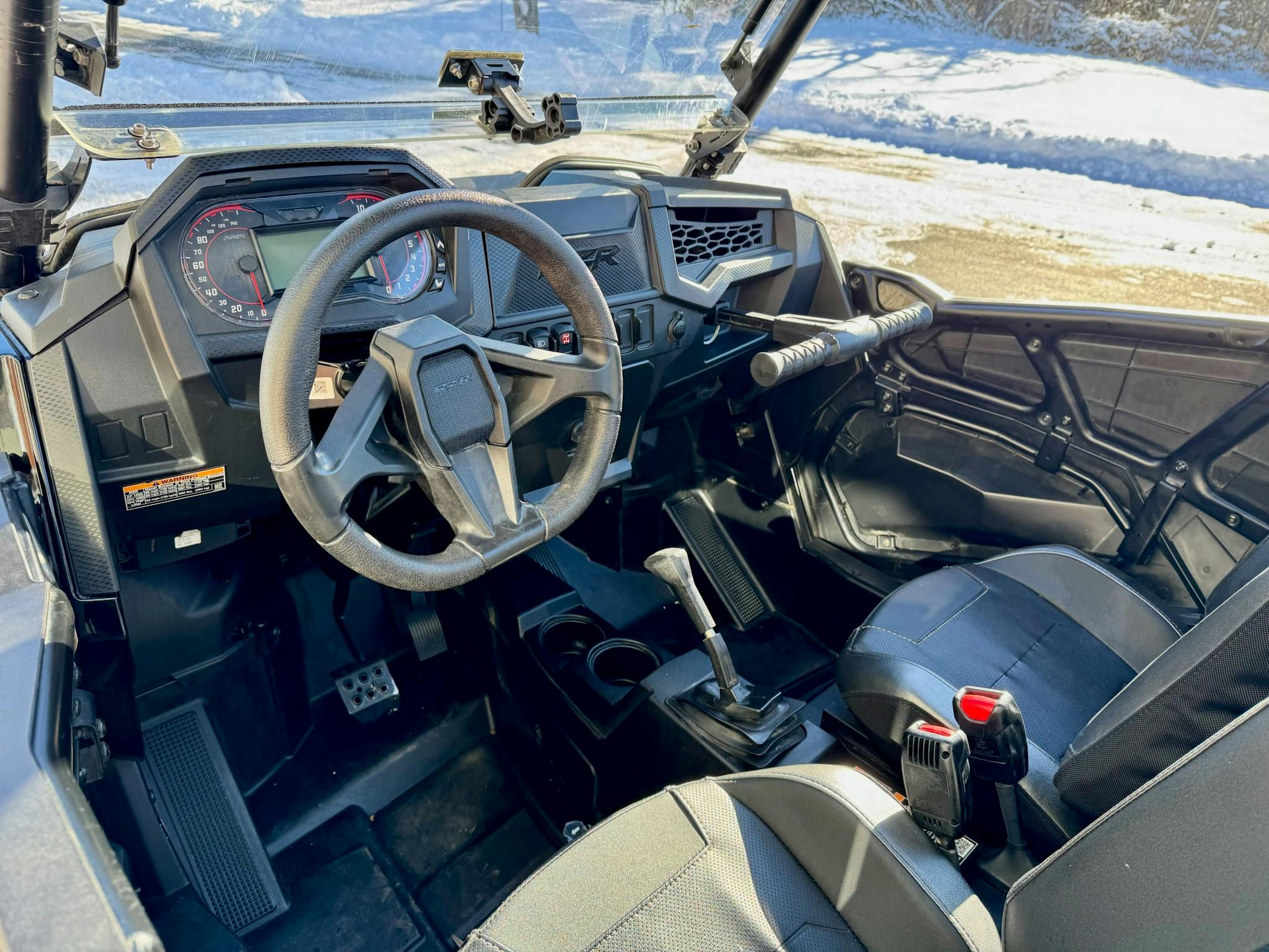 2023 Polaris RZR XP 1000 steering wheel/dash