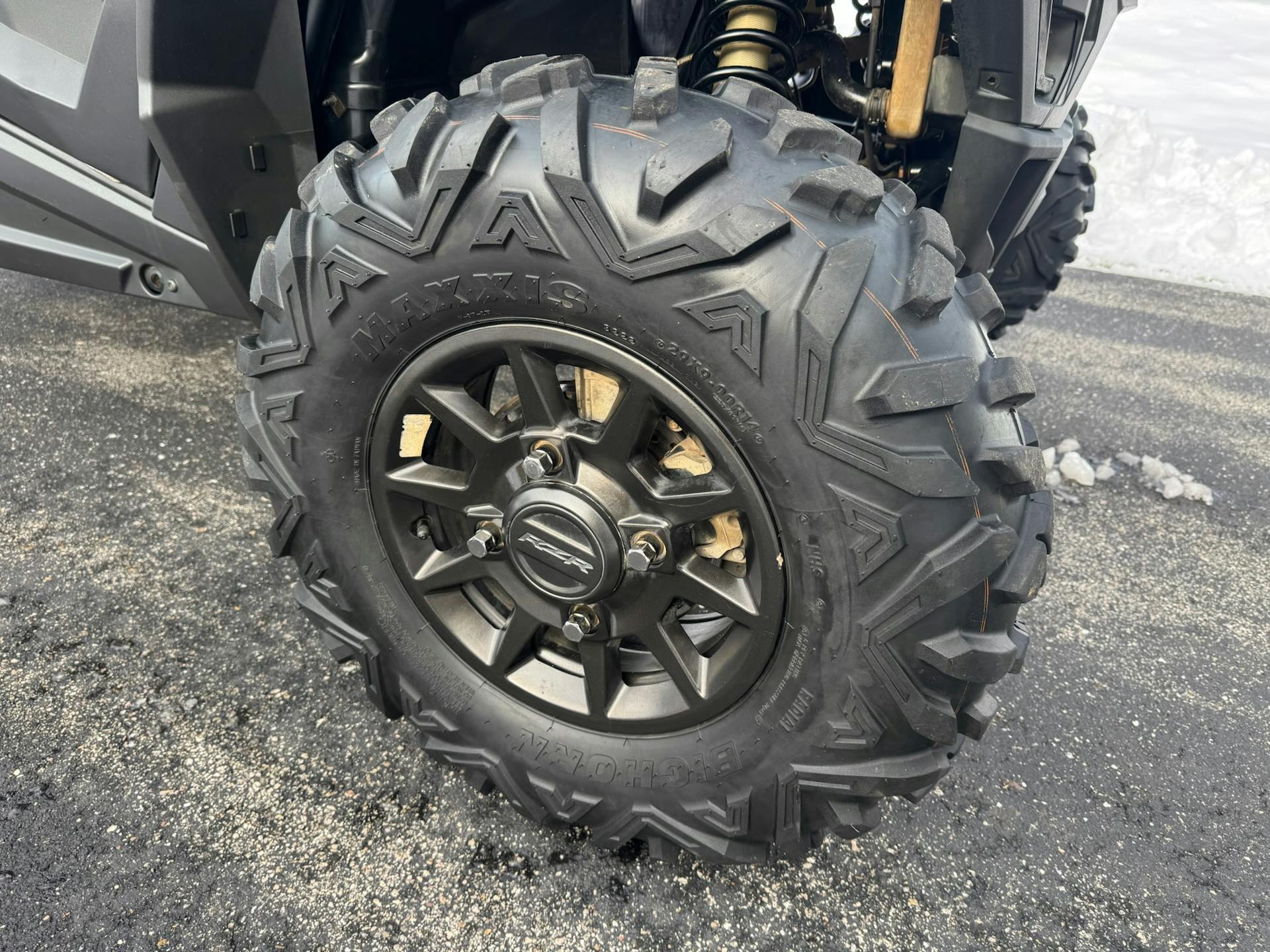 2023 Polaris RZR XP 1000 passenger front tire