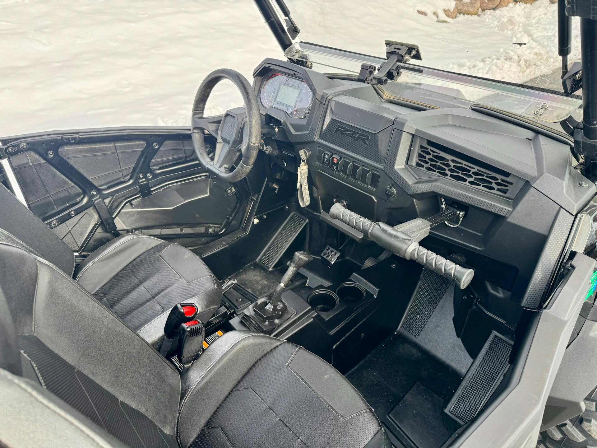 2023 Polaris RZR XP 1000 passenger dash