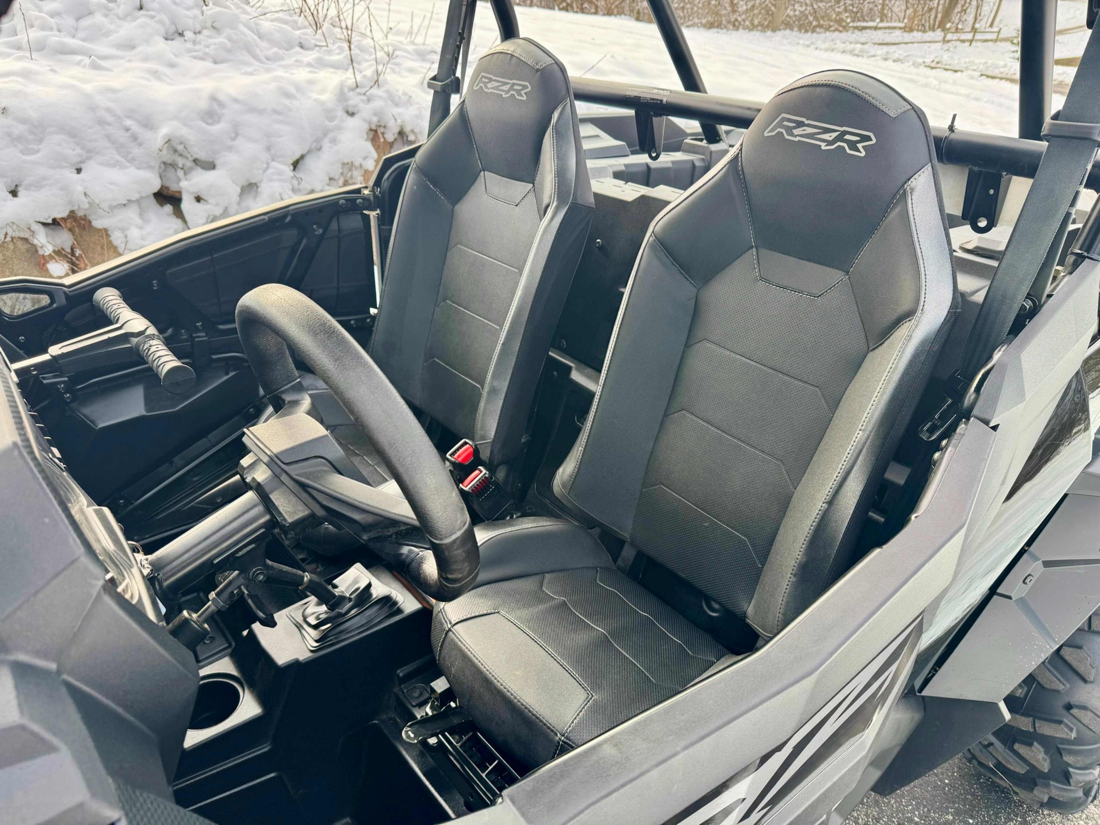 2023 Polaris RZR XP 1000 driver side seats