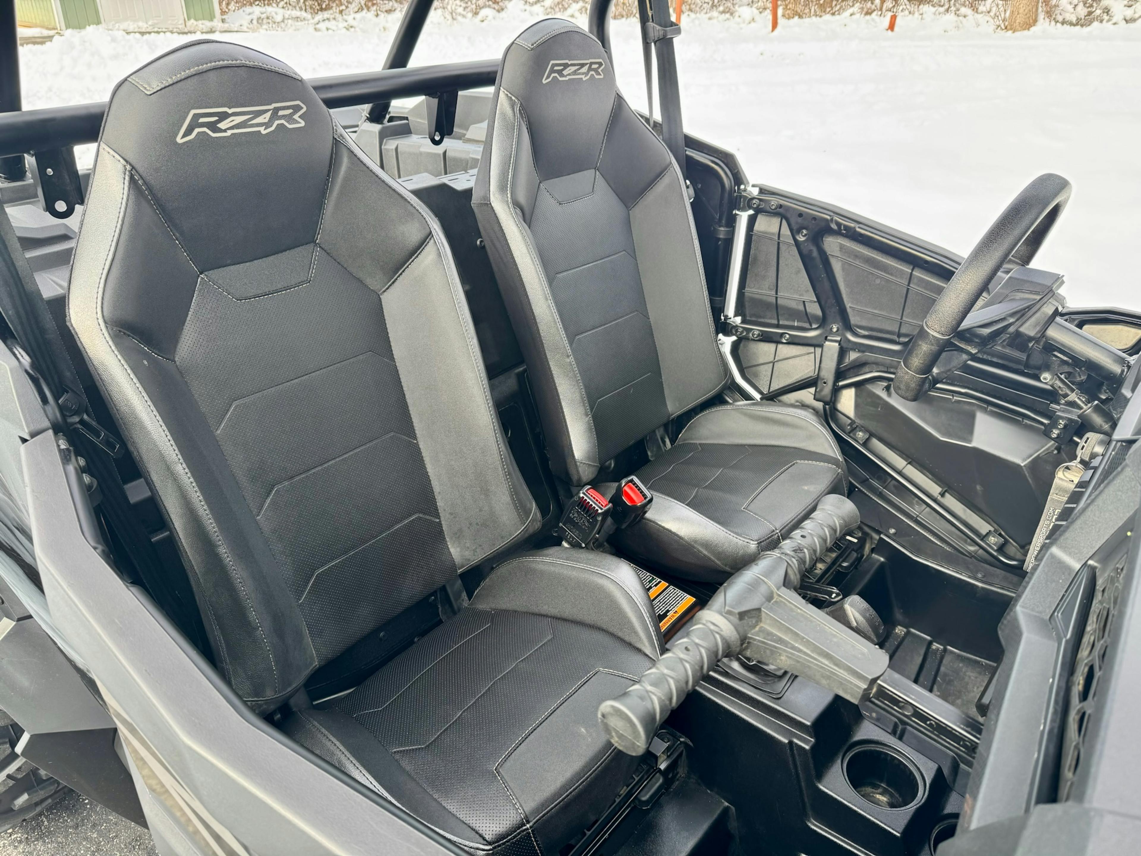 2023 Polaris RZR XP 1000 passenger side seats