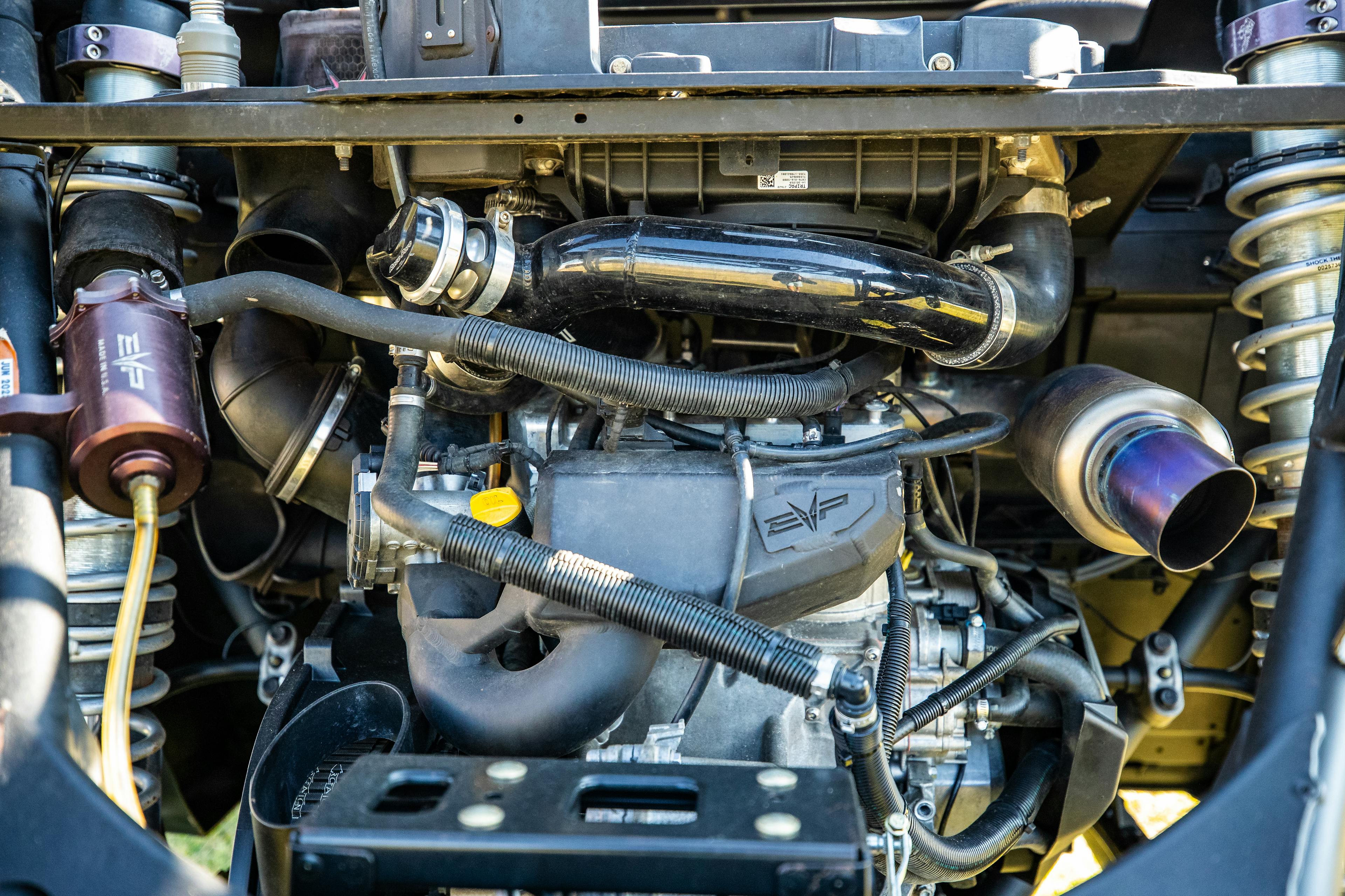 2021 Can-Am Maverick X3 engine full 