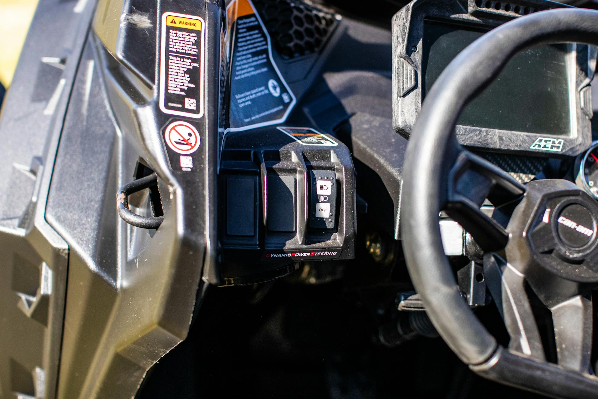 2021 Can-Am Maverick X3 wheel/dash/switches