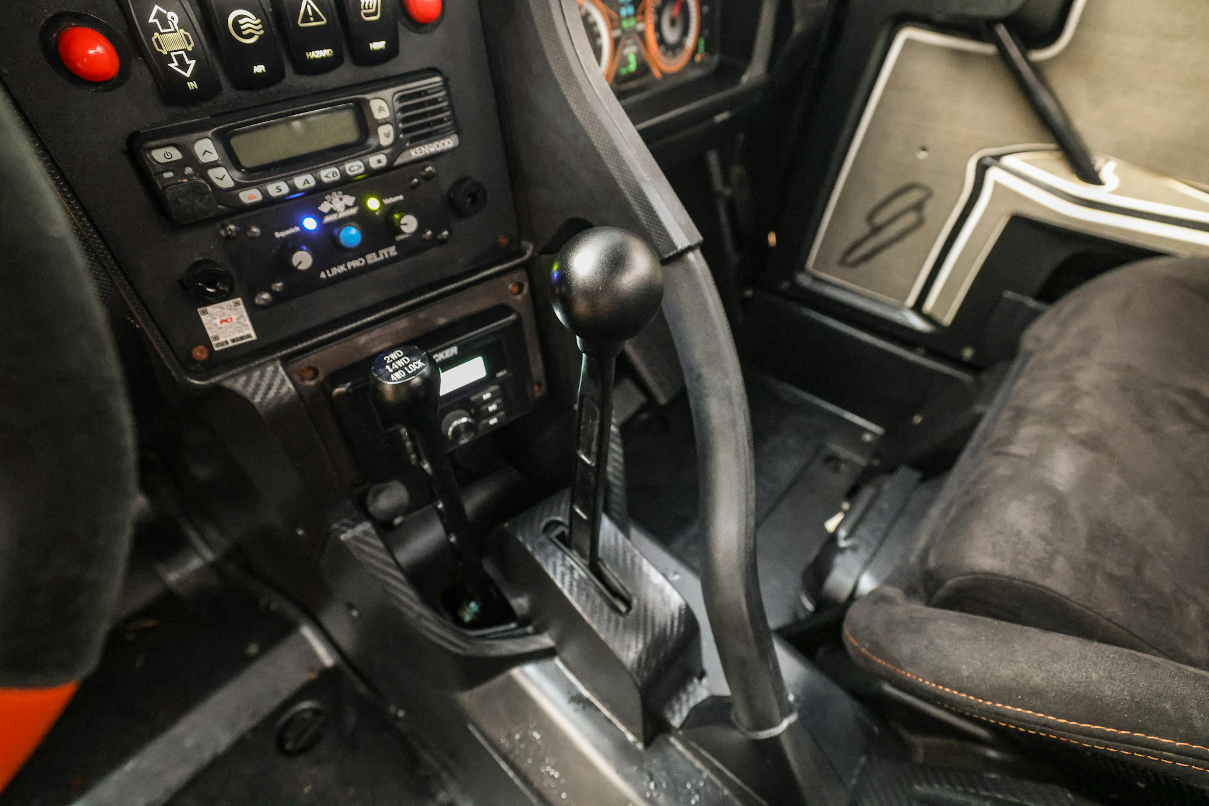 2023 Speed UTV Baja Bandit RG Edition shifters, center stack