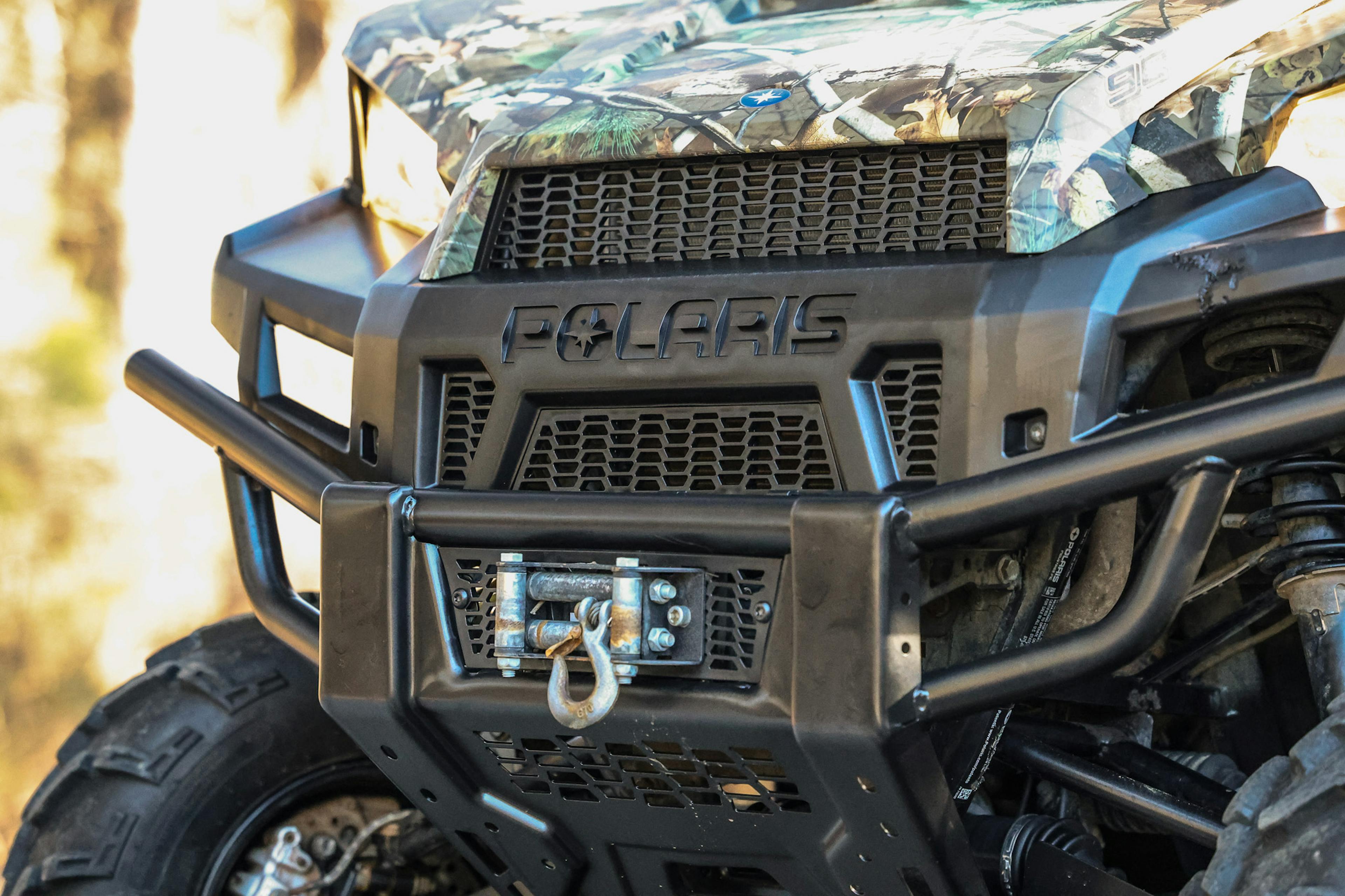 2019 Polaris Ranger Crew XP 900 EPS Polaris Pursuit Camo grill detail