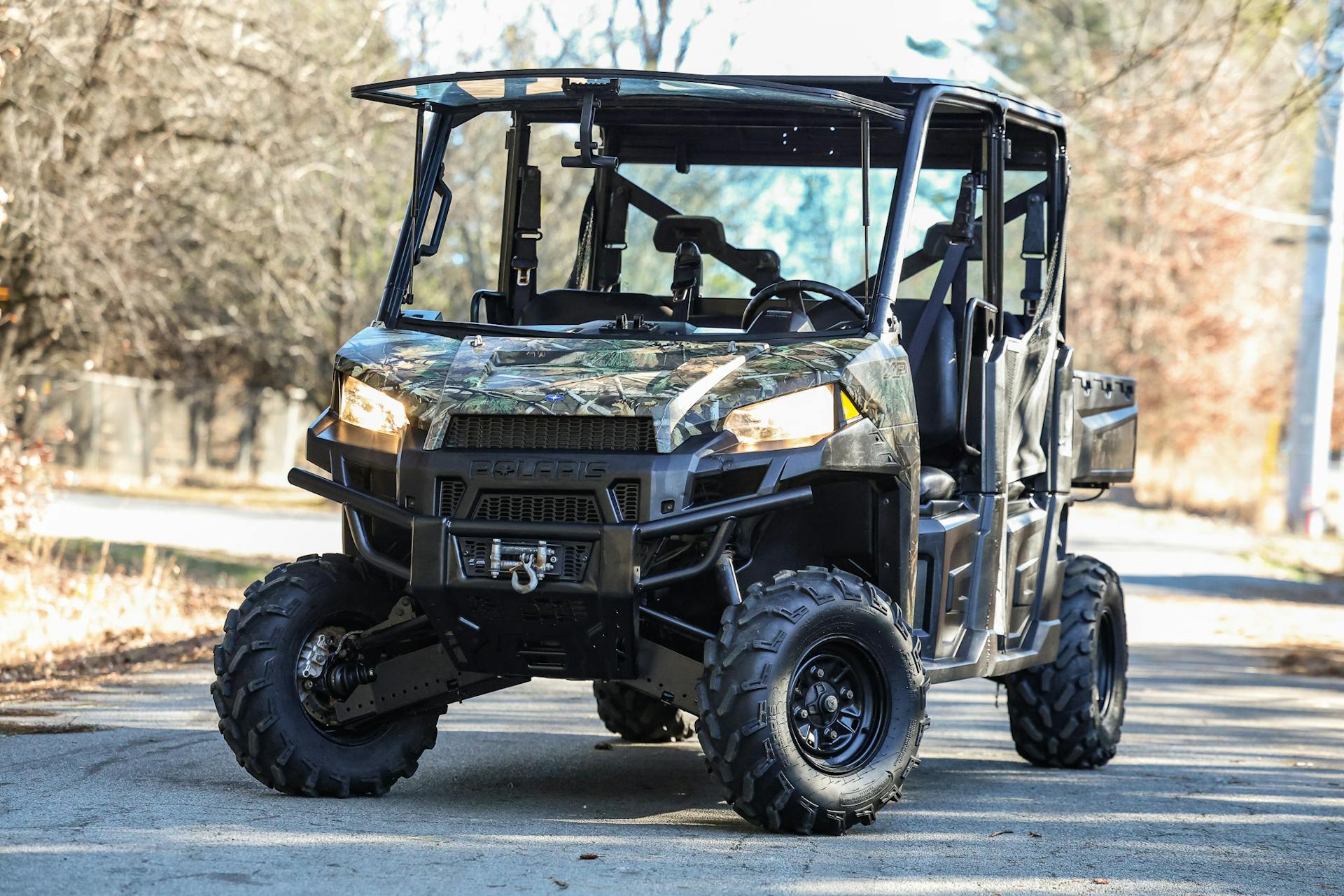2019 Polaris Ranger Crew XP 900 EPS Polaris Pursuit Camo front 3/4 windscreen open