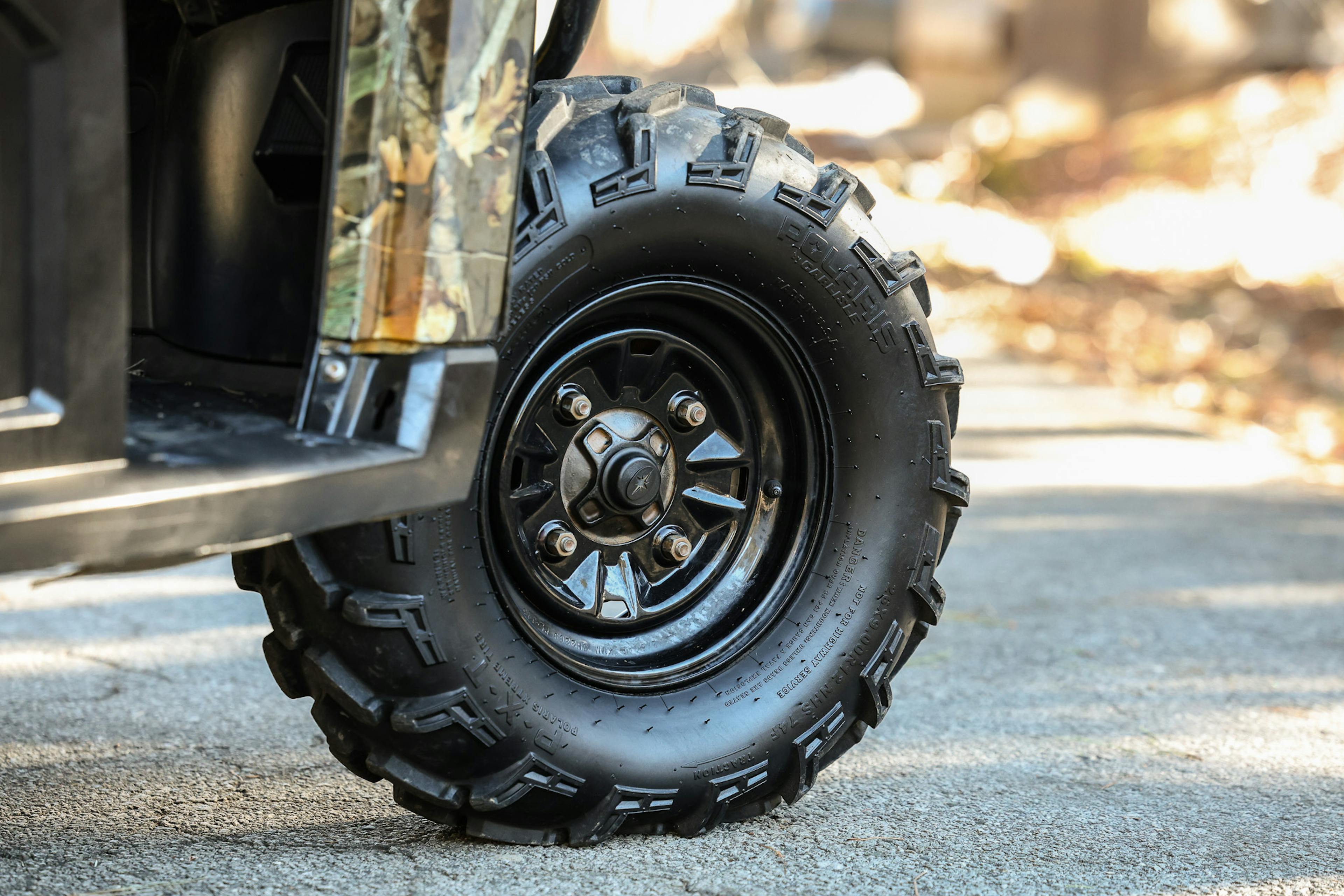 2019 Polaris Ranger Crew XP 900 EPS Polaris Pursuit Camo passenger front tire