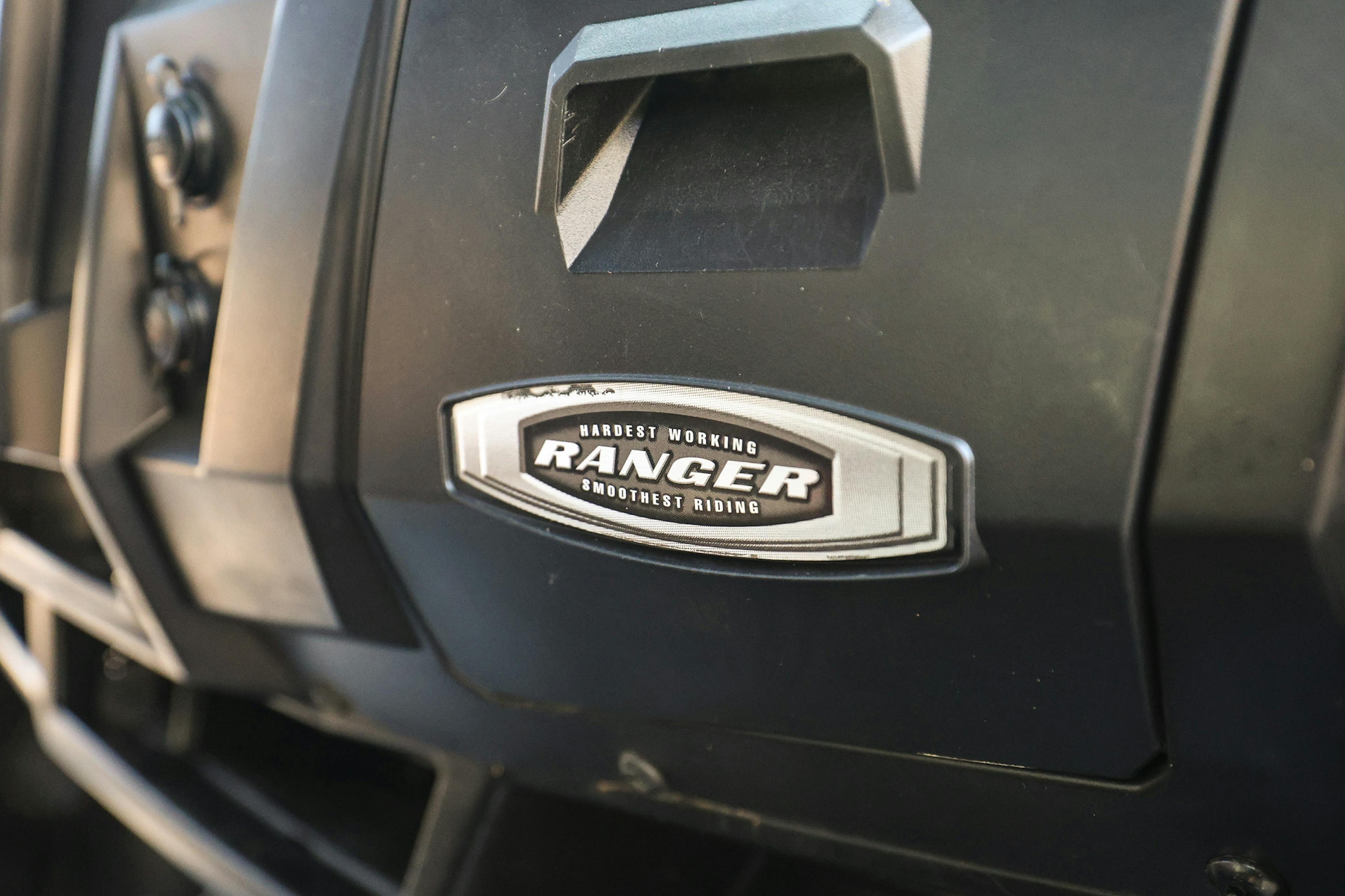 2019 Polaris Ranger Crew XP 900 EPS Polaris Pursuit Camo glove box