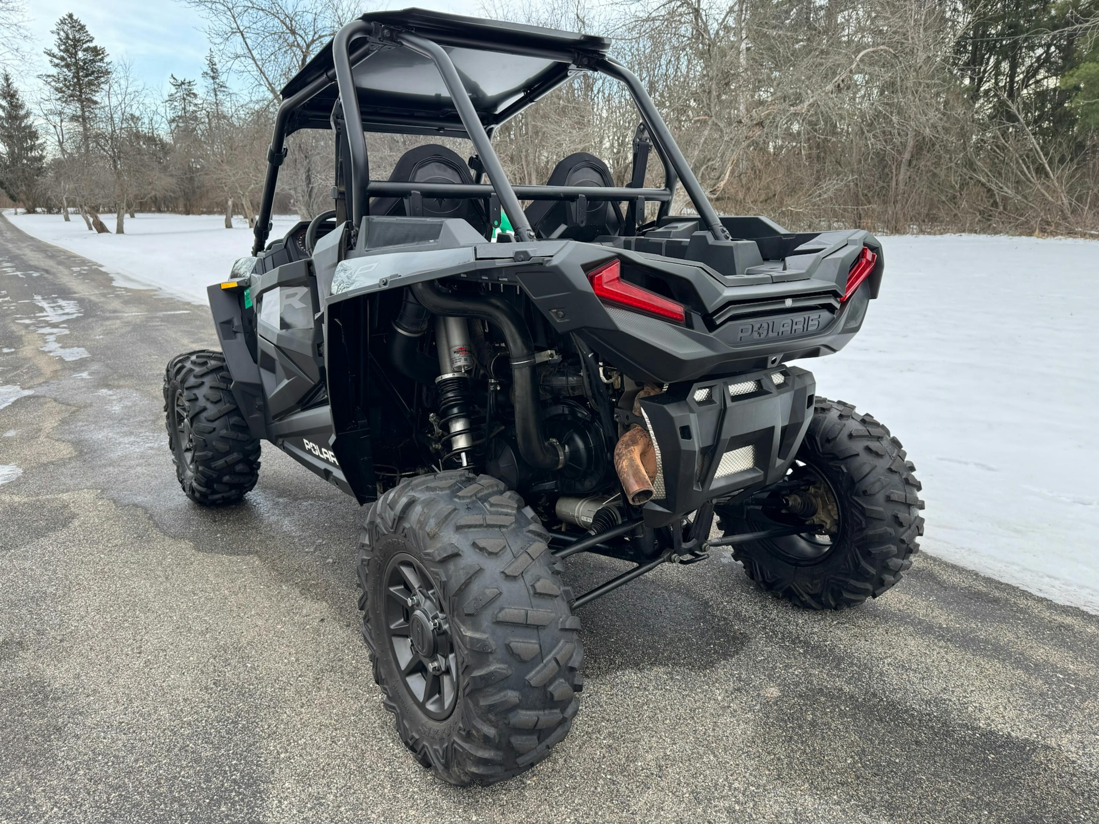 2023 Polaris RZR XP1000 Sport passenger rear 3/4/tire close