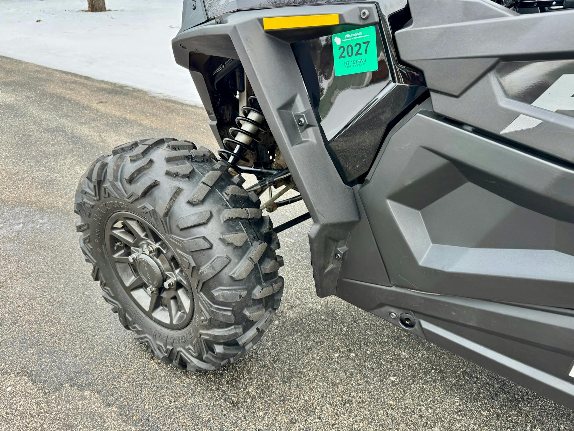 2023 Polaris RZR XP1000 Sport driver front corner/tire