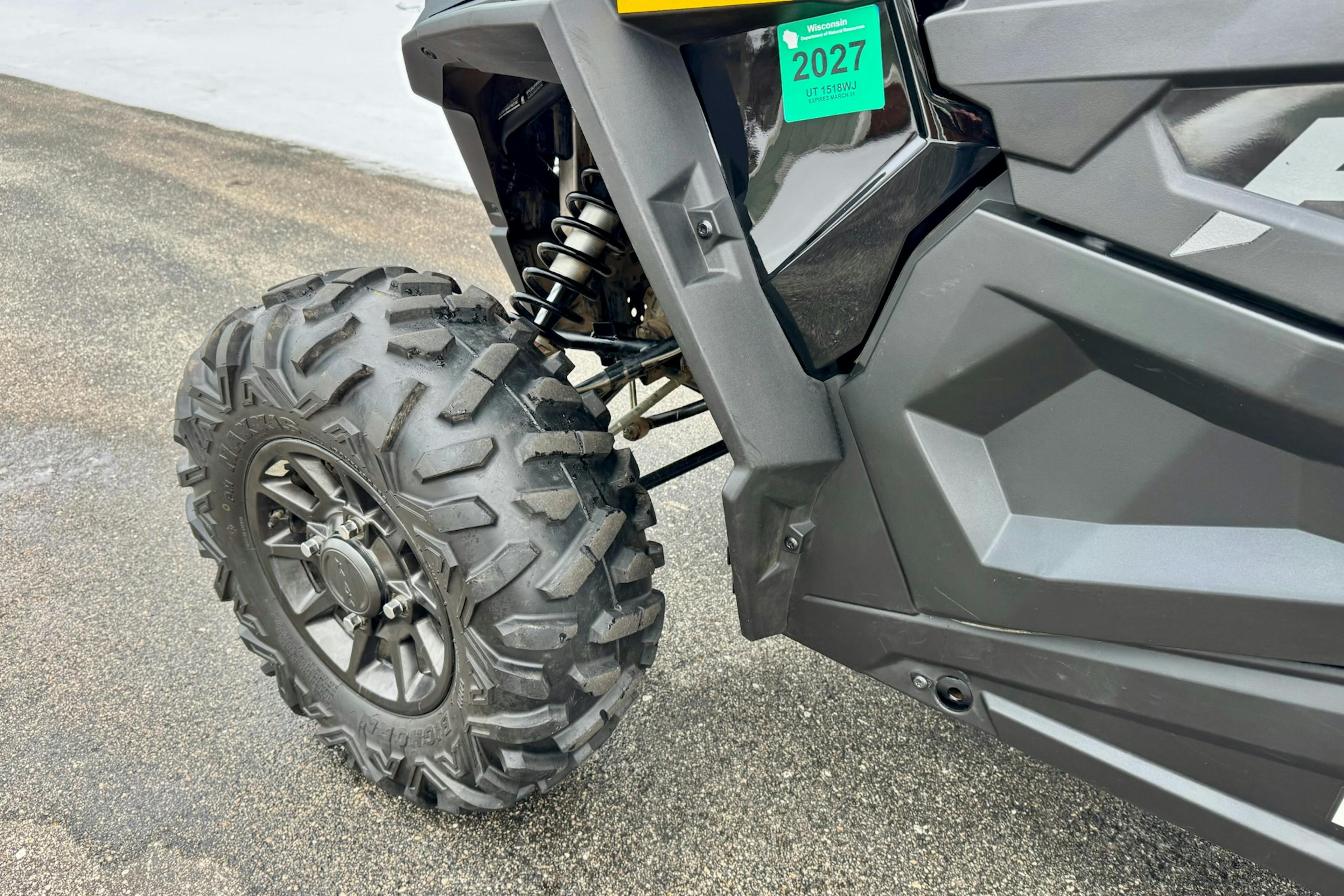 2023 Polaris RZR XP1000 Sport driver front corner/tire