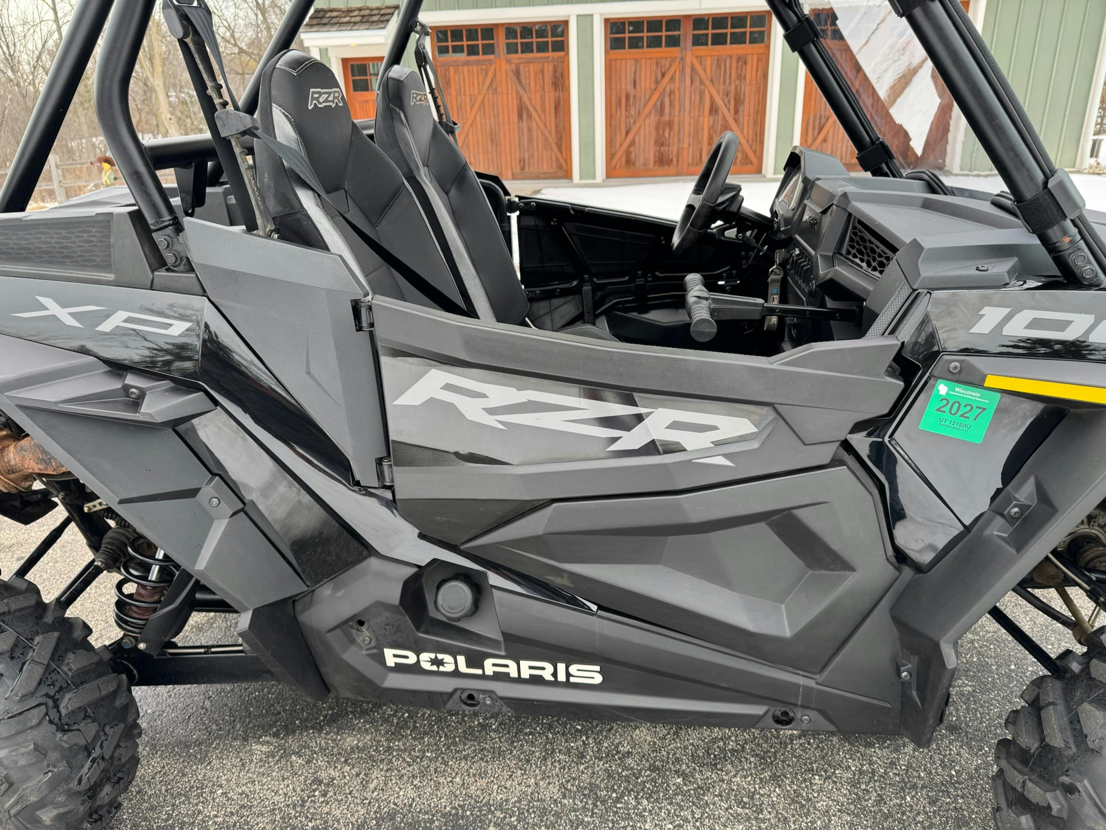 2023 Polaris RZR XP1000 Sport passenger door close