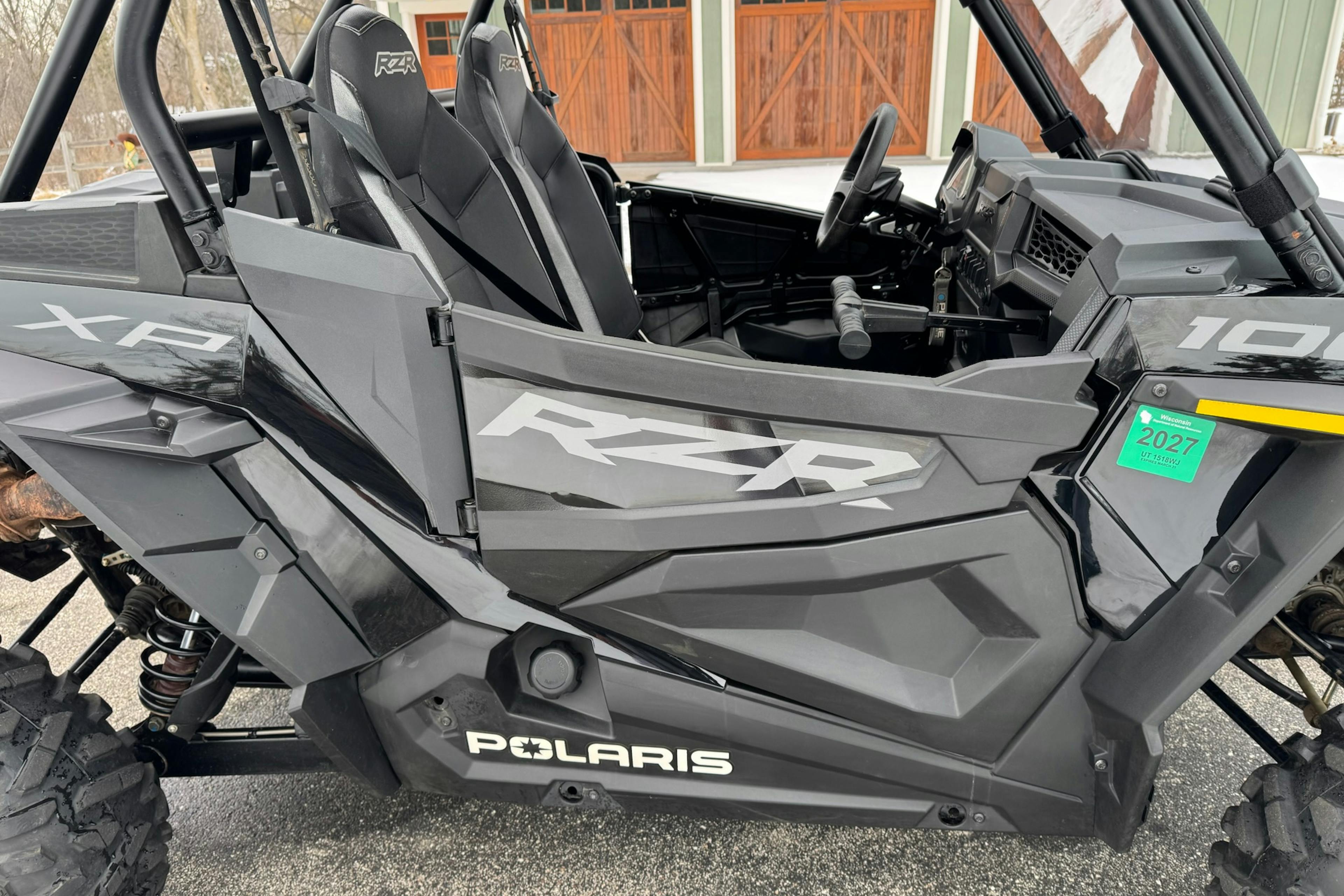 2023 Polaris RZR XP1000 Sport passenger door close