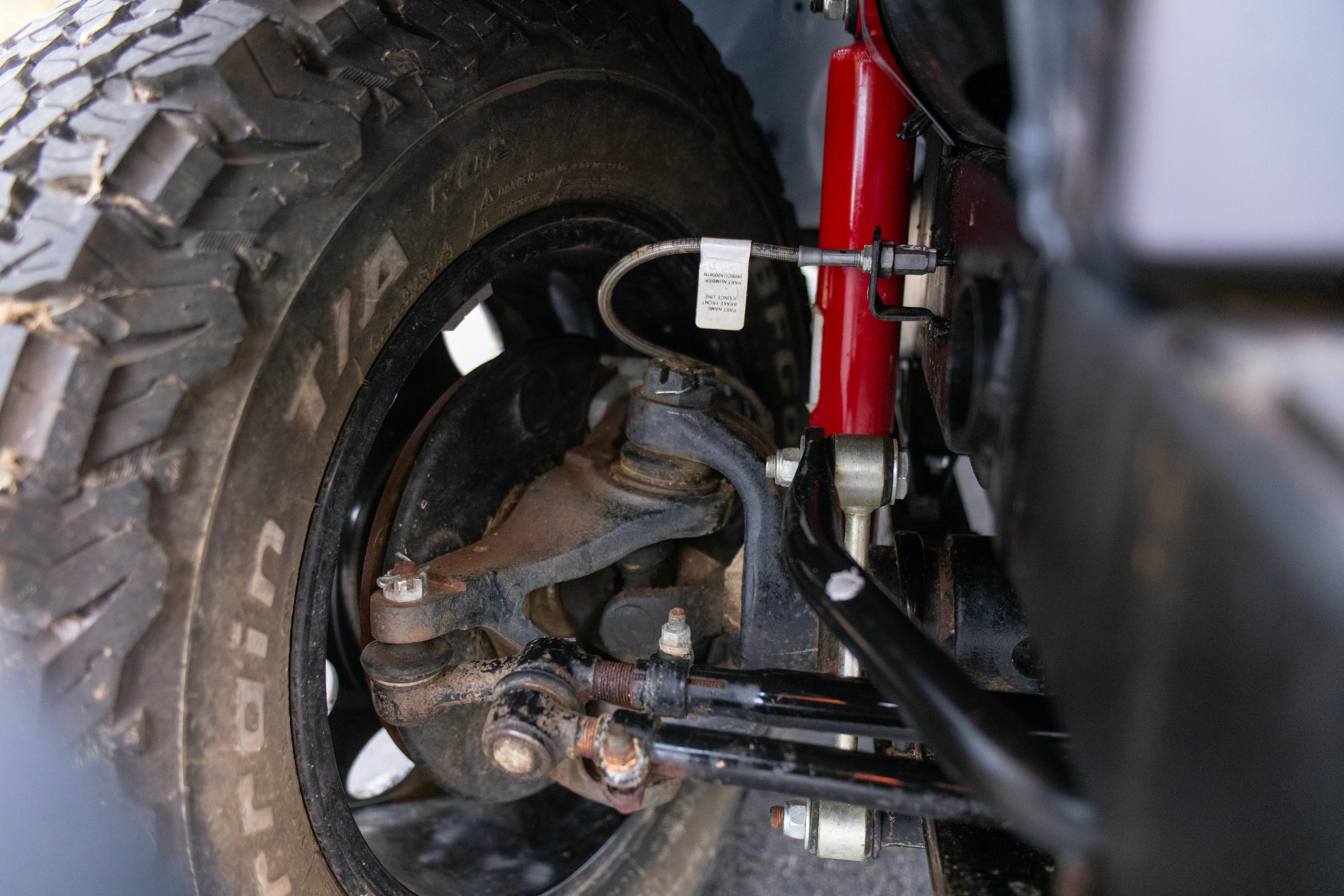 2018 Mahindra Roxor SE passenger front suspension