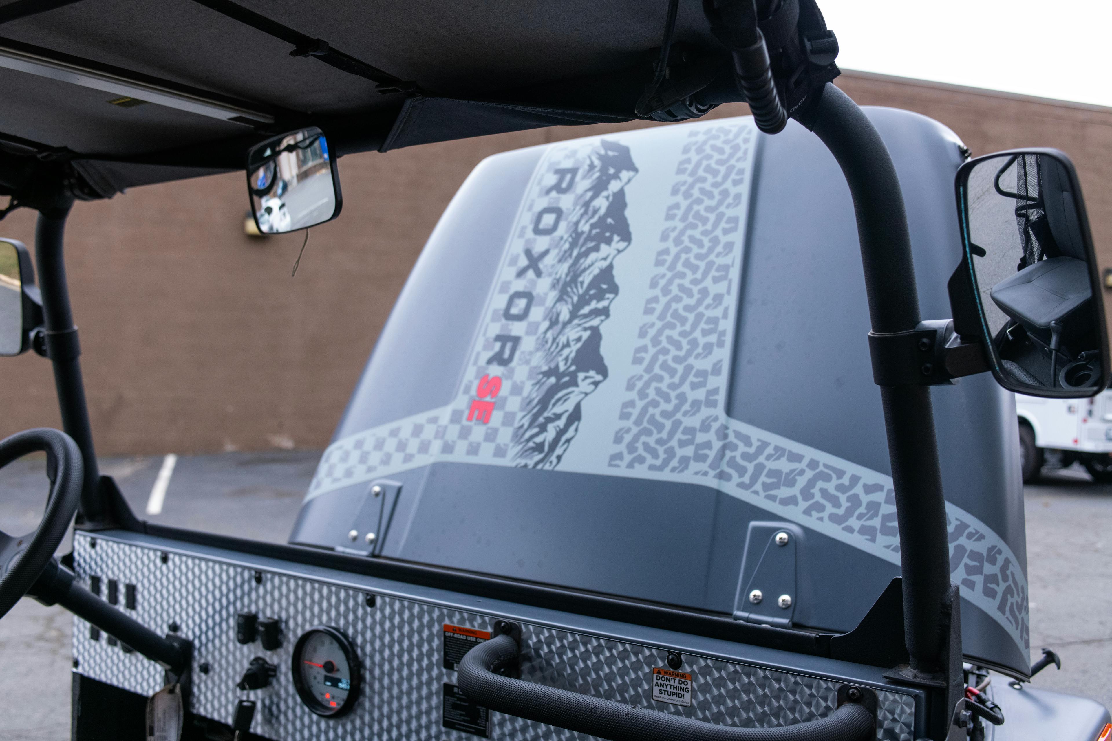 2018 Mahindra Roxor SE windshield frame/mirrors