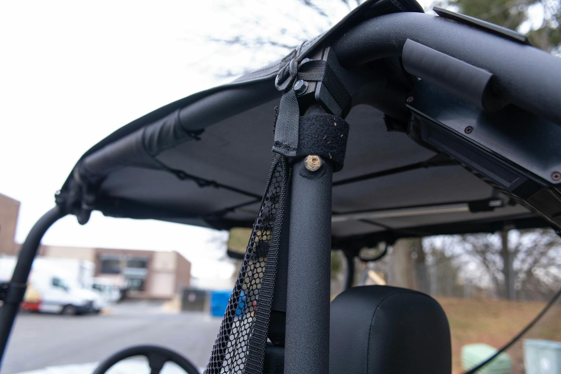 2018 Mahindra Roxor SE cage detail