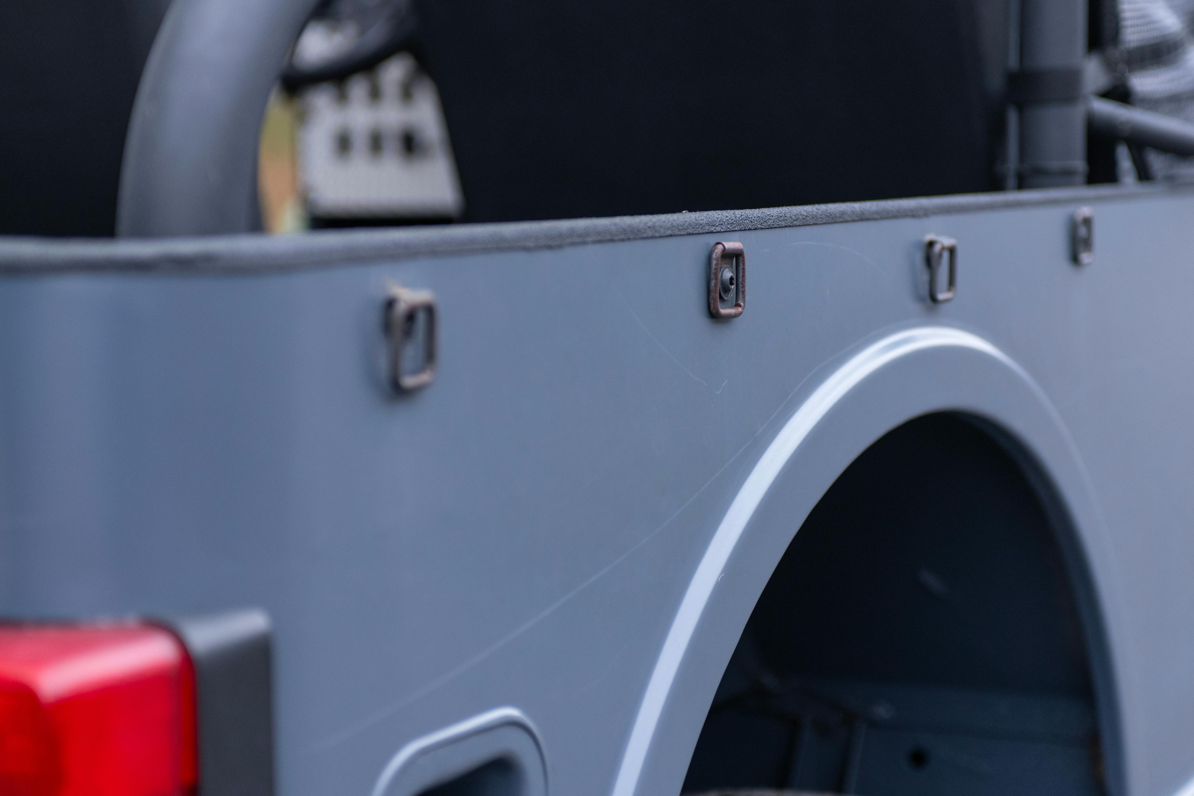 2018 Mahindra Roxor SE tie downs